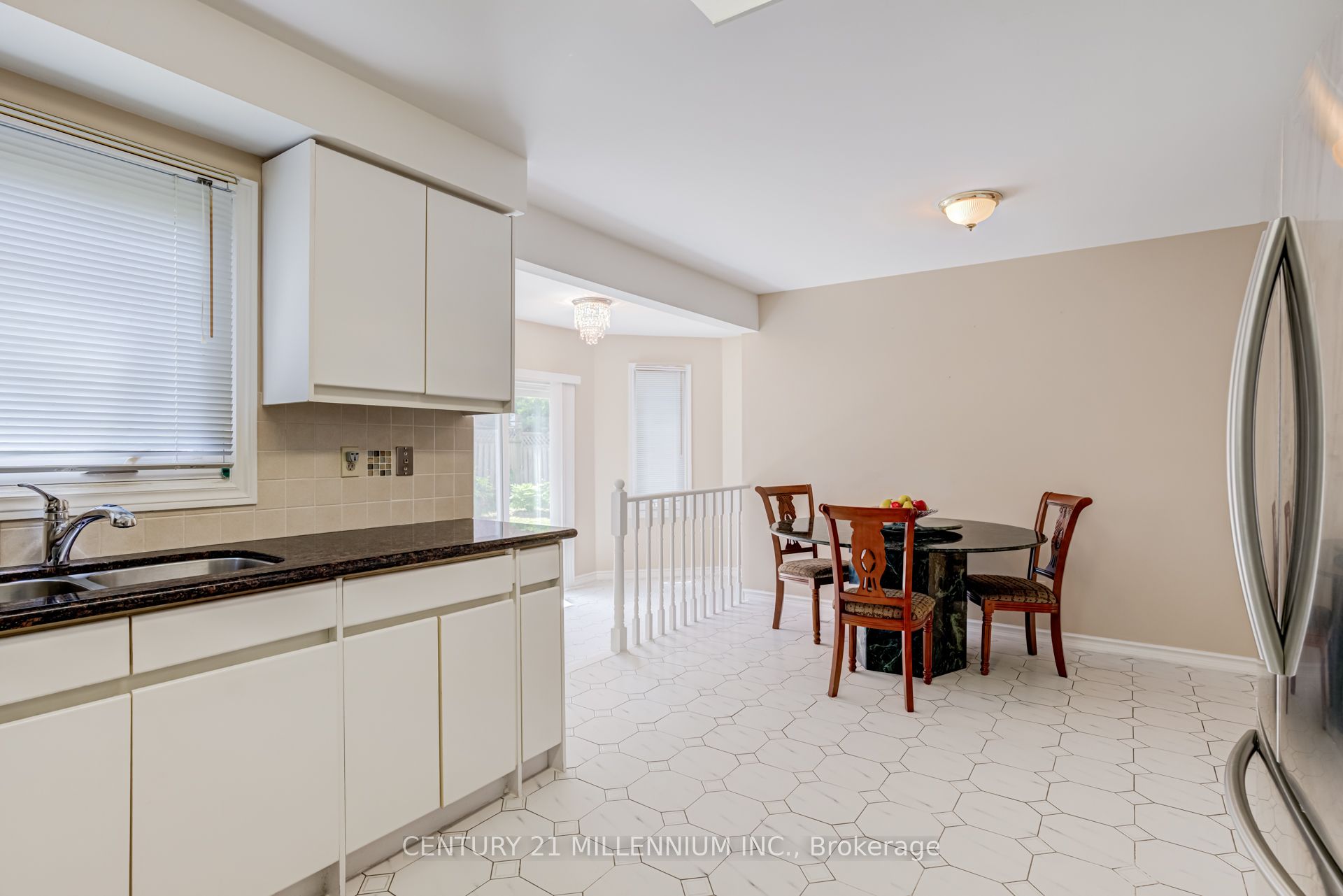 50 Piccadilly Road Property Photo 20