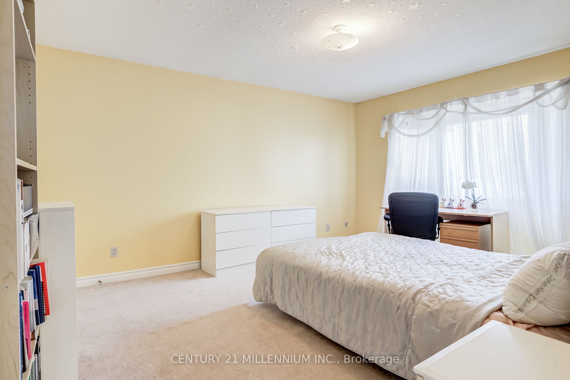 50 Piccadilly Road Property Photo 35