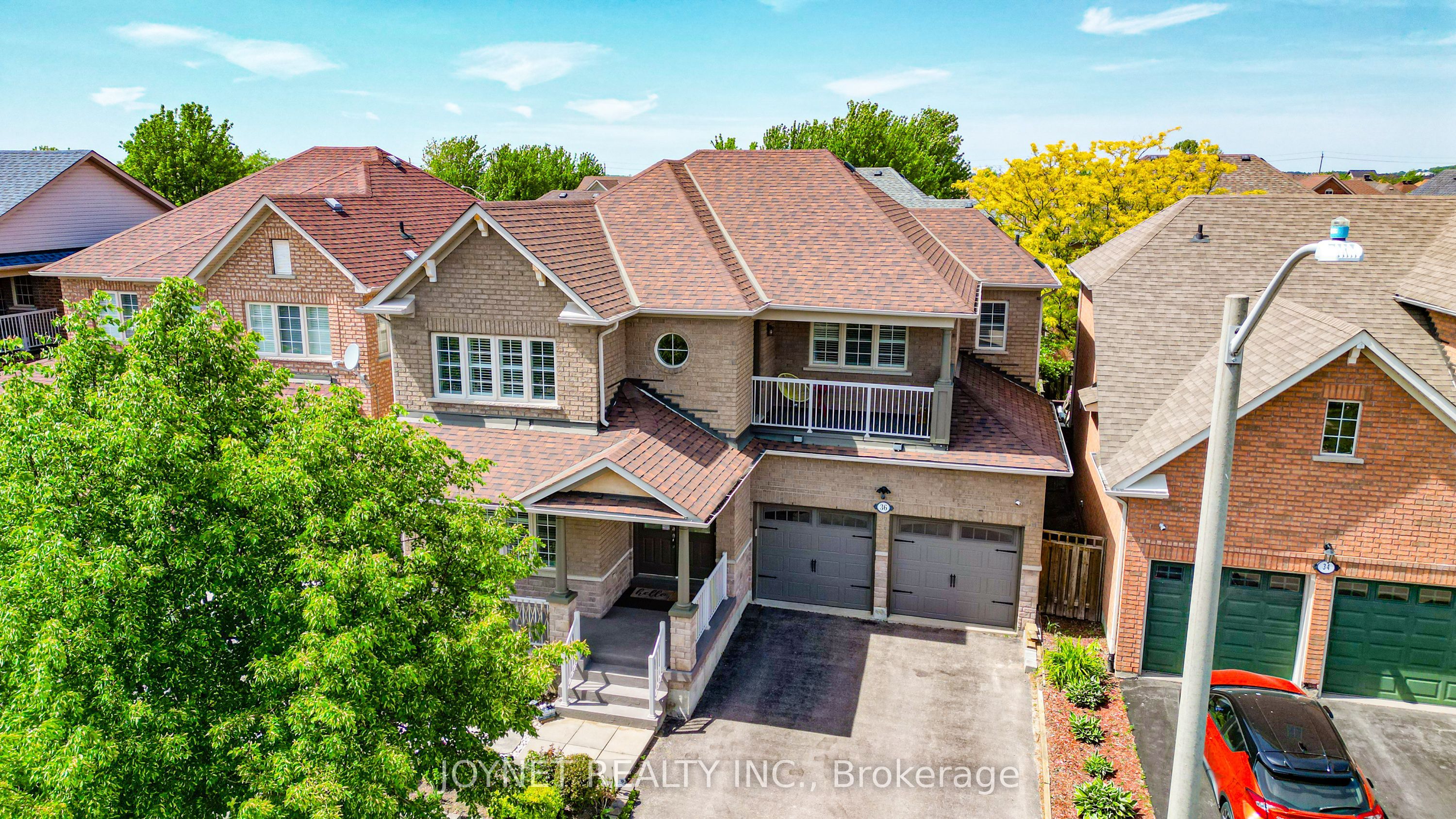 36 Newbridge Avenue N Property Photo 8