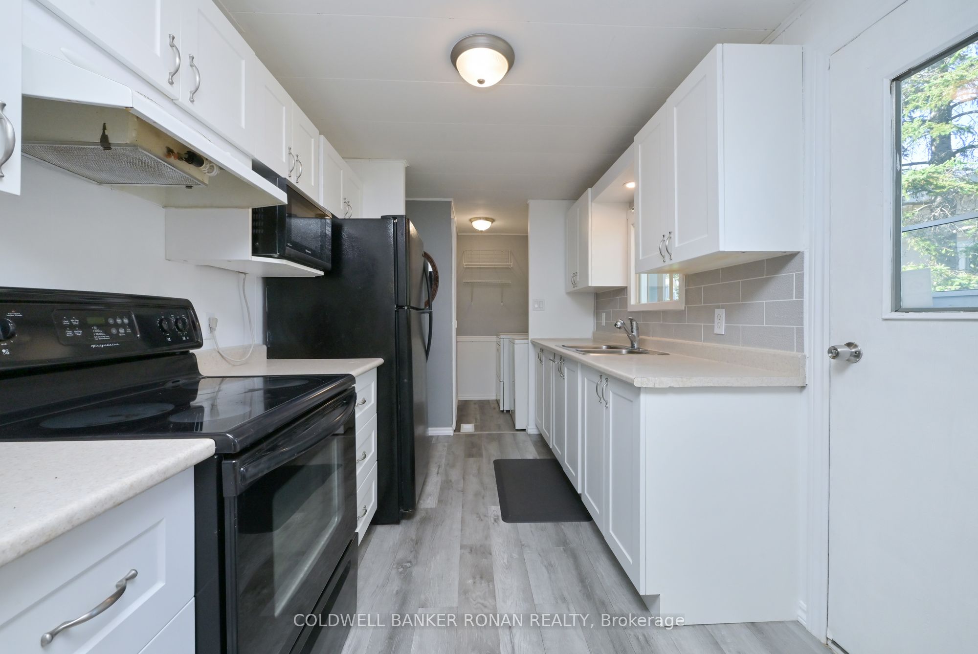 13 Hawthorne Drive Property Photo 7