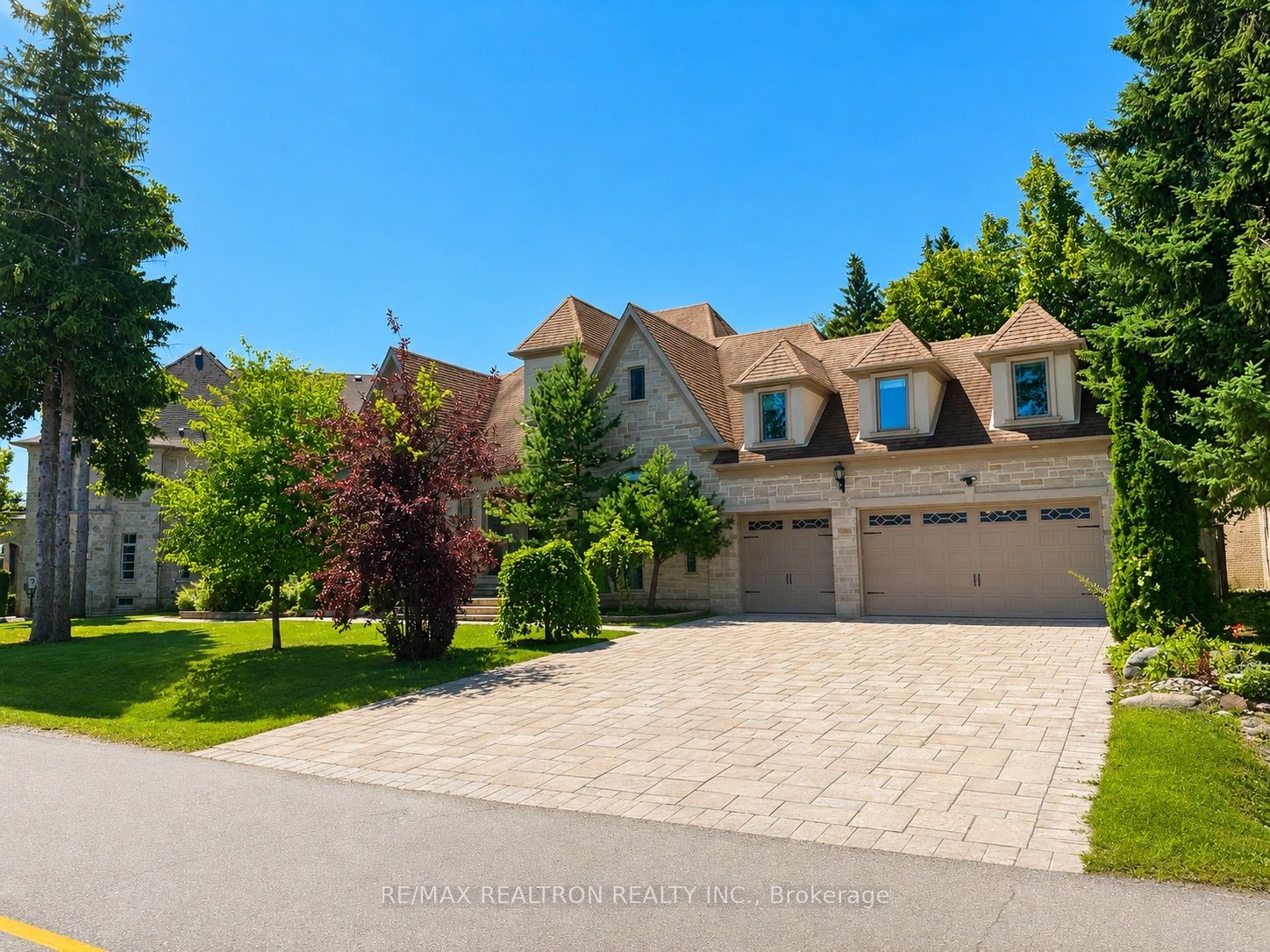 5 Long Hill Drive Property Photo 1