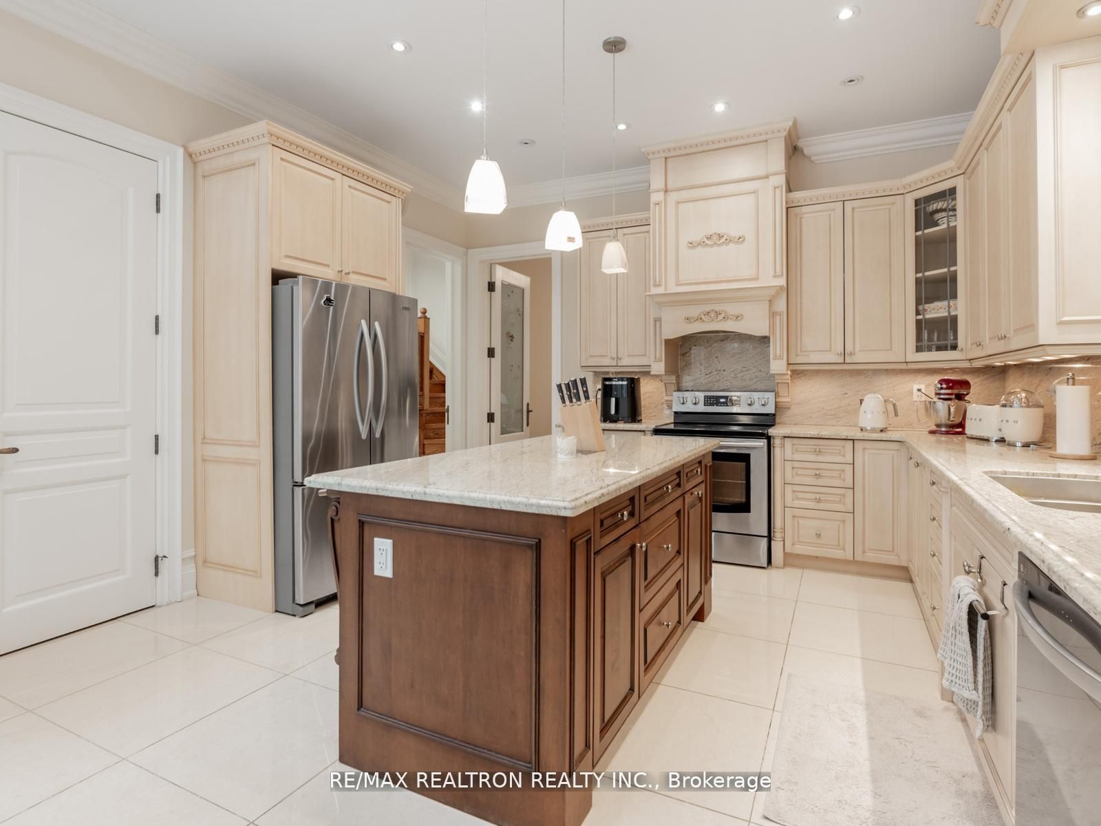 5 Long Hill Drive Property Photo 12