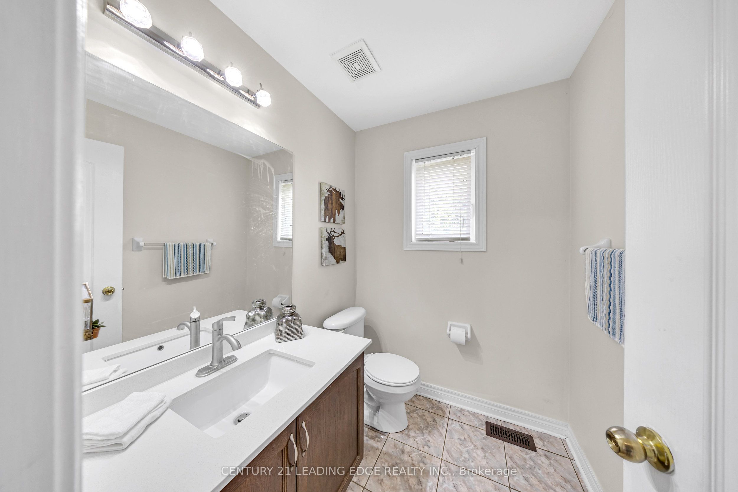 40 Ann Louise Crescent Property Photo 7