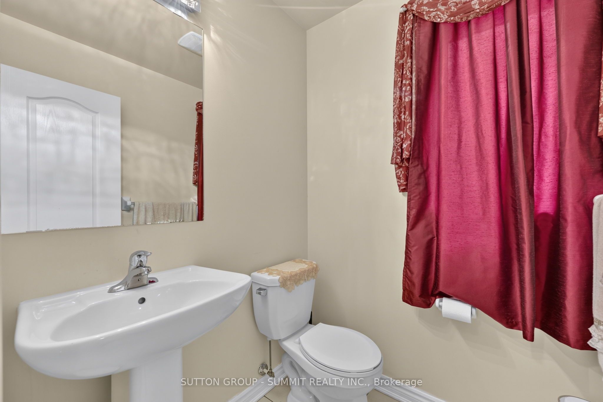 19 Jardine Street Property Photo 27