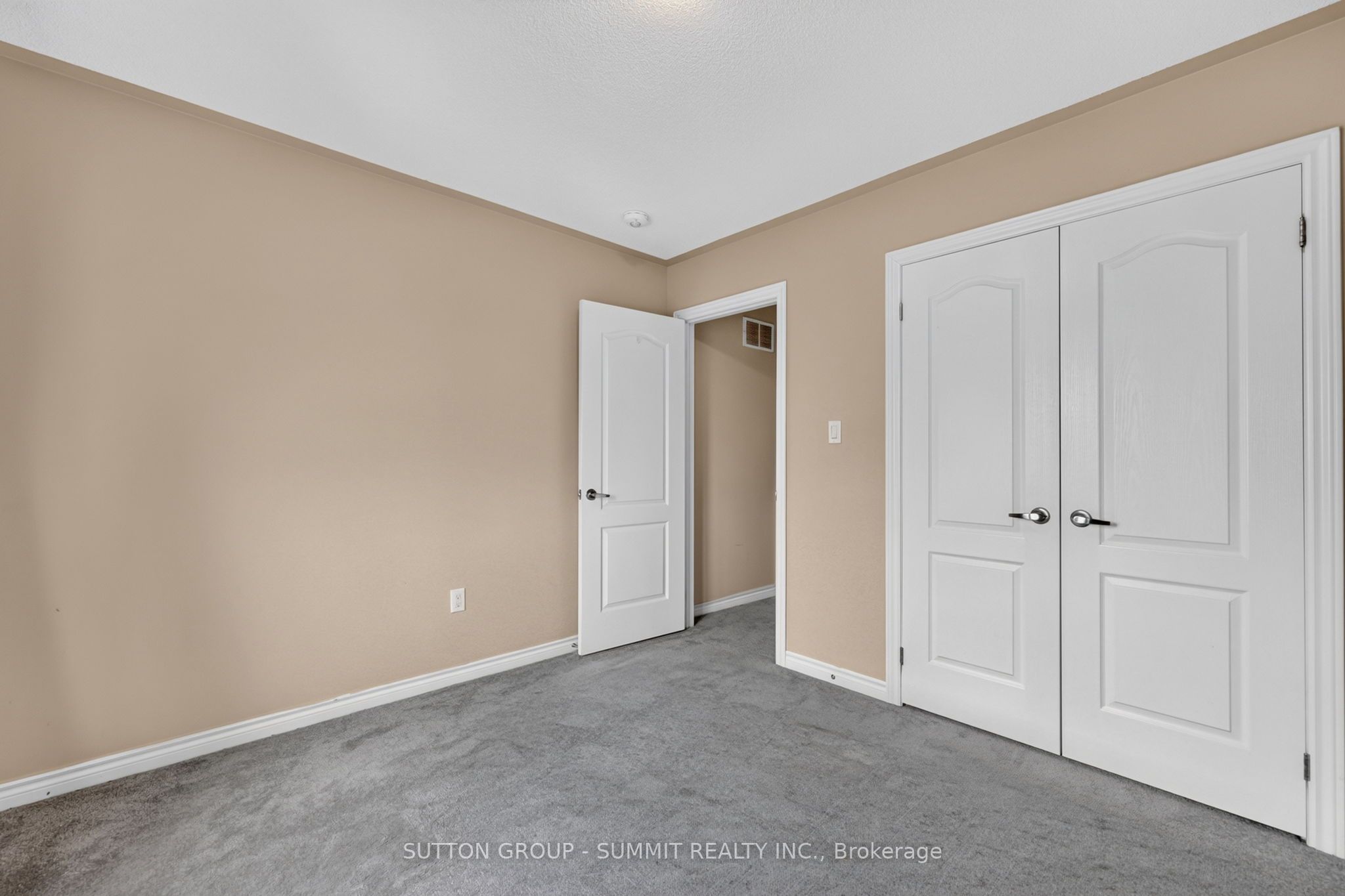 19 Jardine Street Property Photo 31