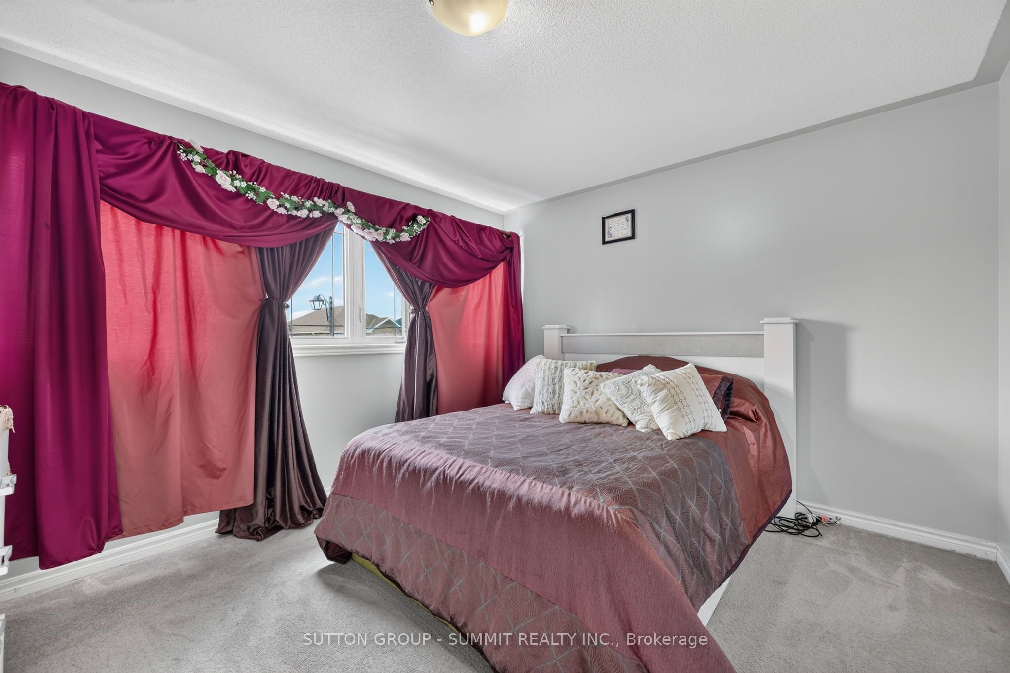 19 Jardine Street Property Photo 32