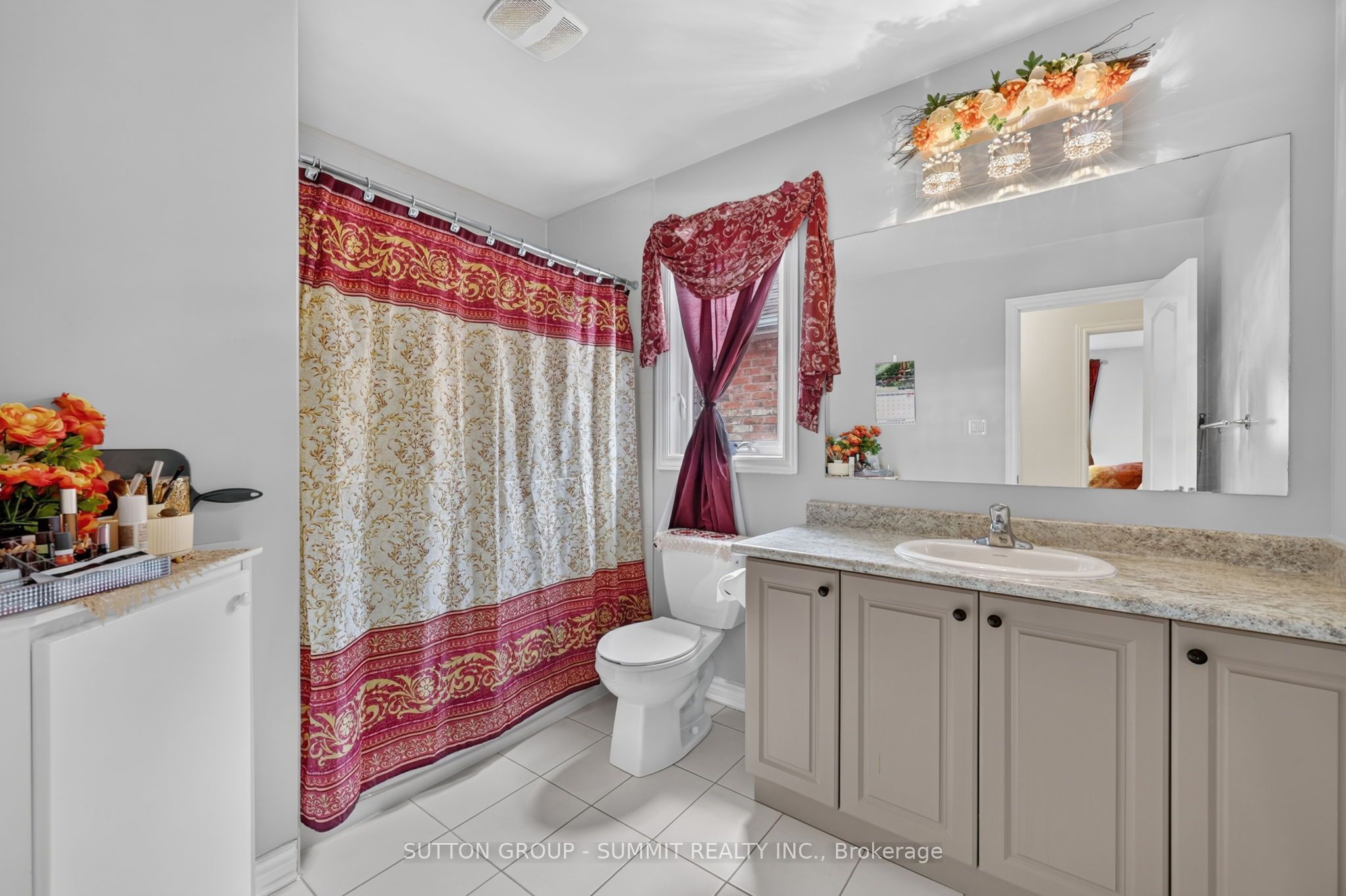 19 Jardine Street Property Photo 36