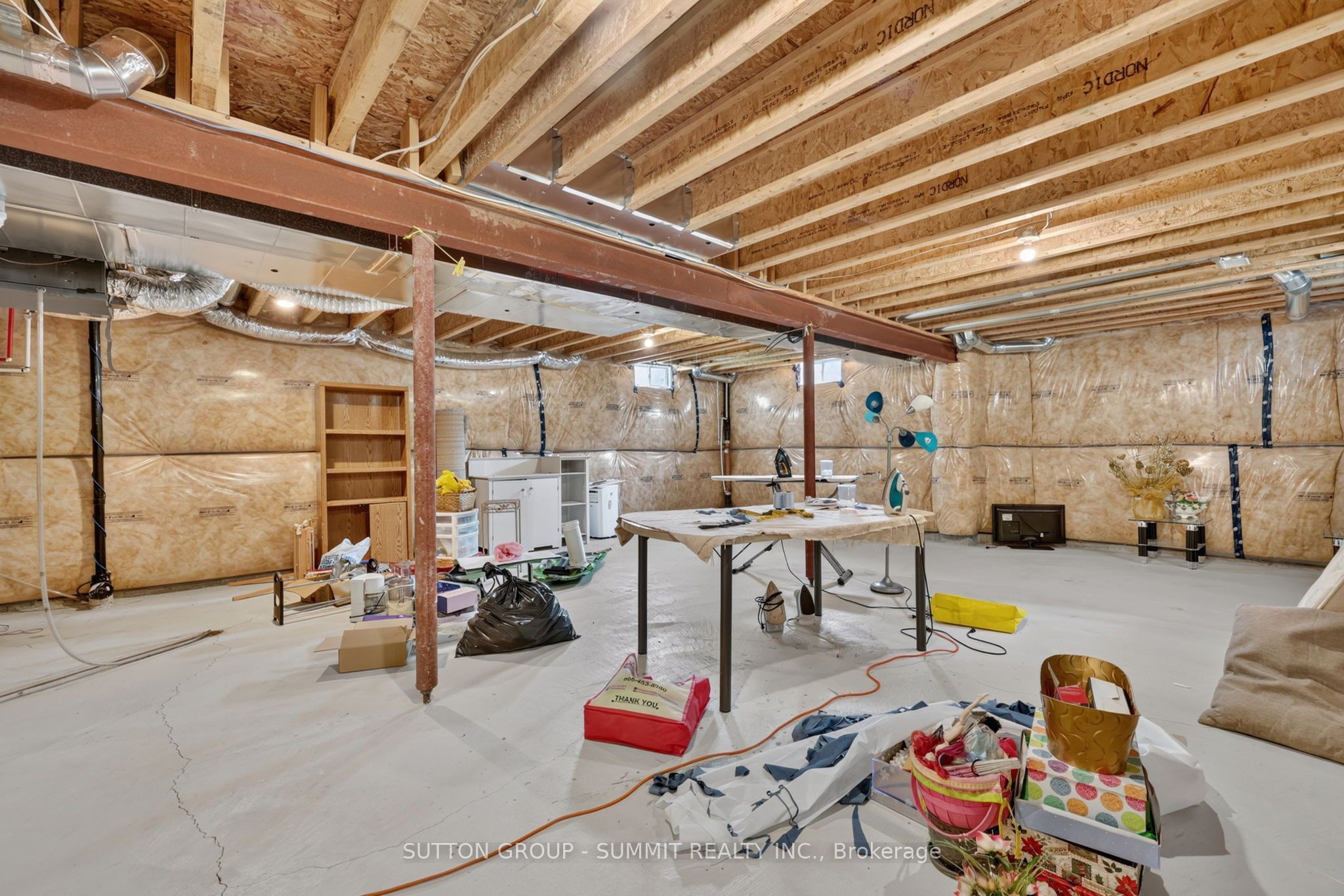 19 Jardine Street Property Photo 42