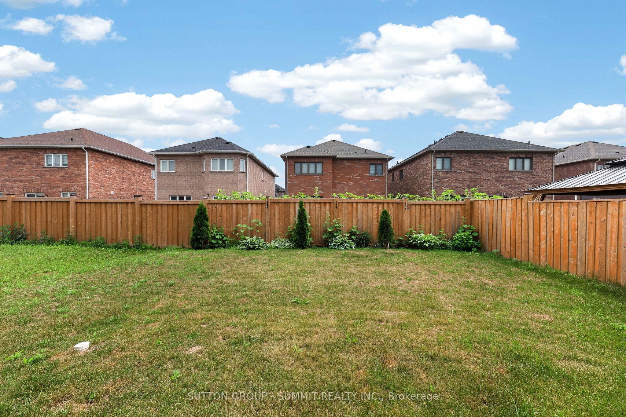 19 Jardine Street Property Photo 44
