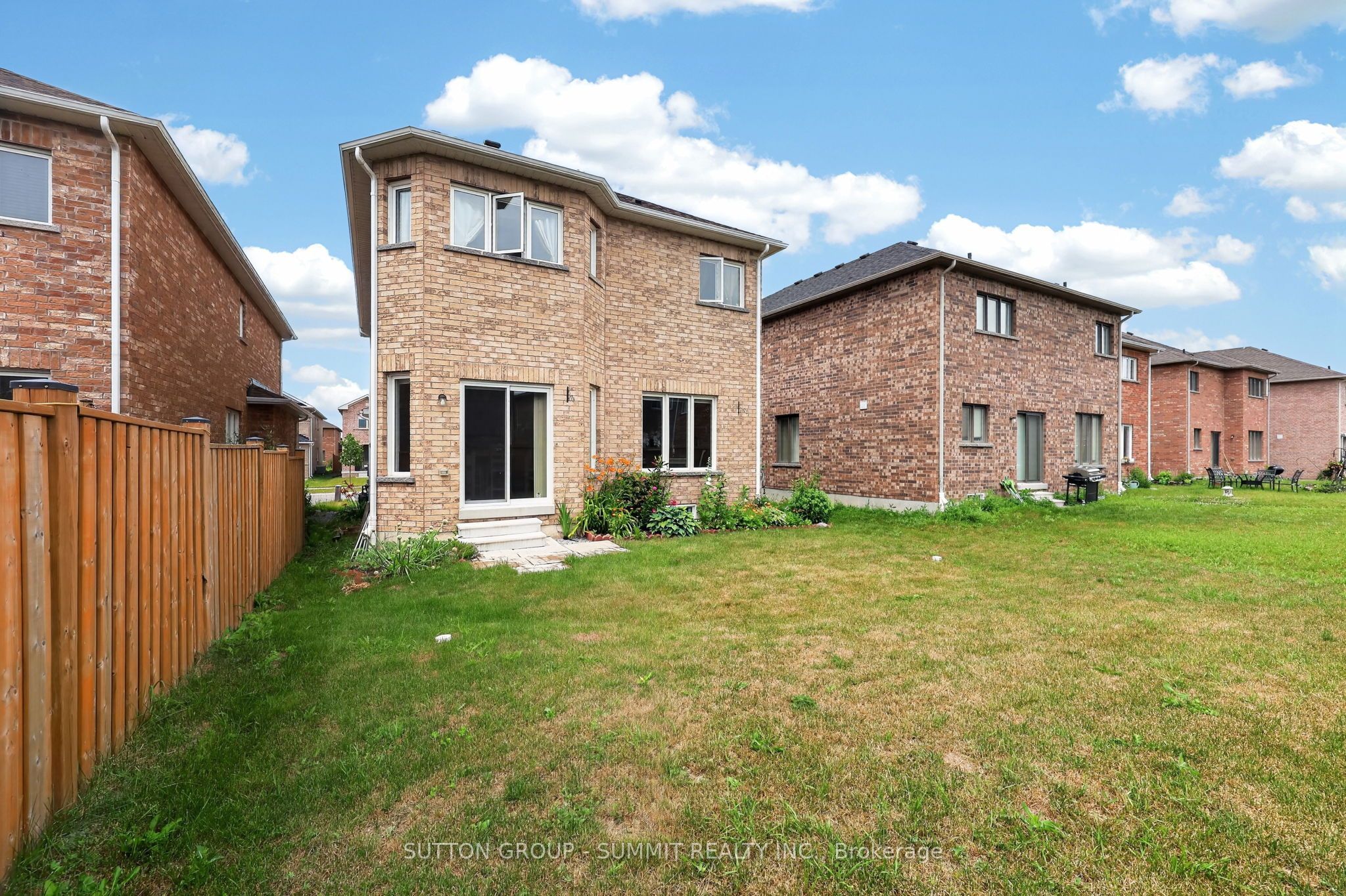19 Jardine Street Property Photo 46