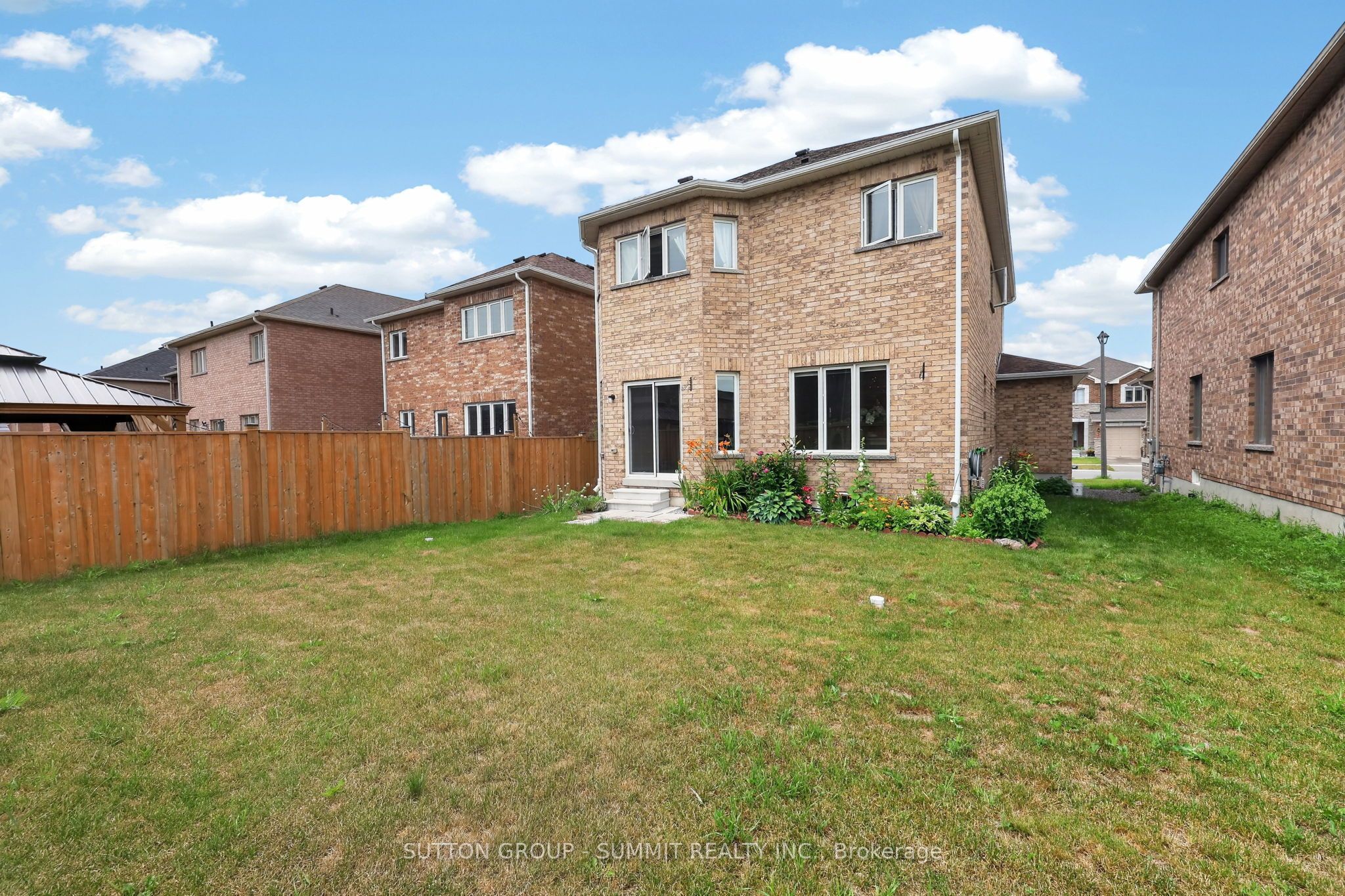 19 Jardine Street Property Photo 48