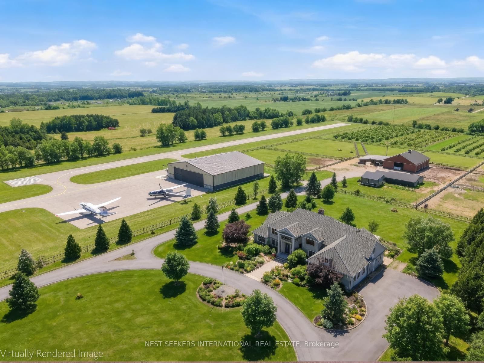5876 8th Line Property Photo 4