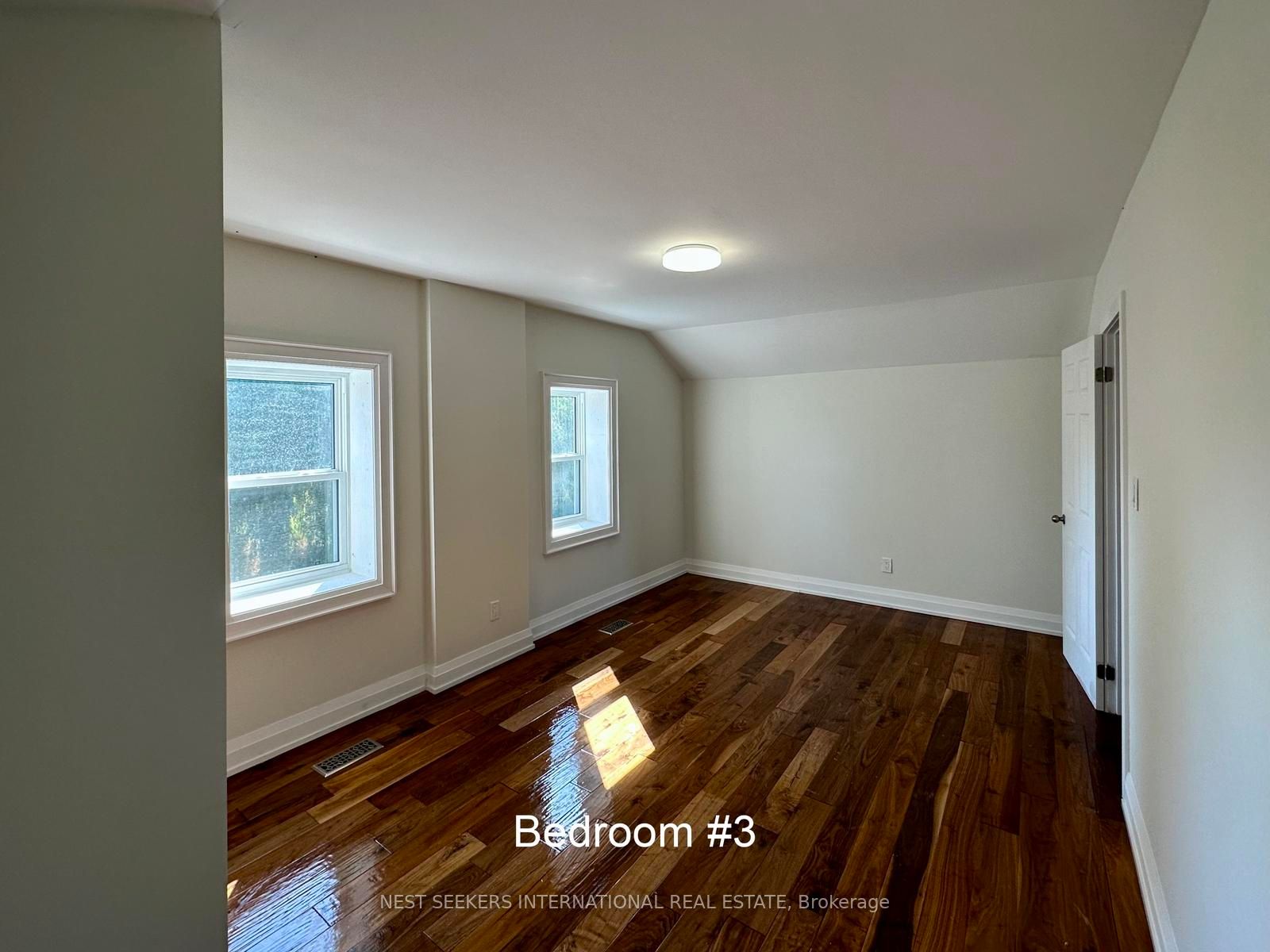 5876 8th Line Property Photo 21