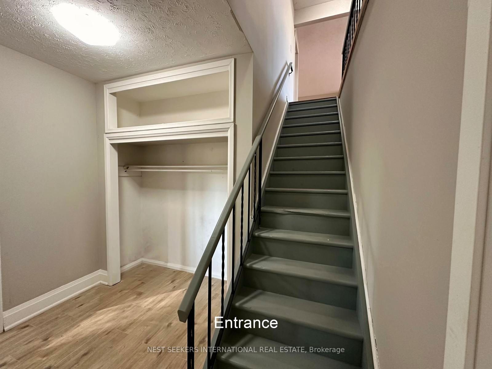 5876 8th Line Property Photo 23