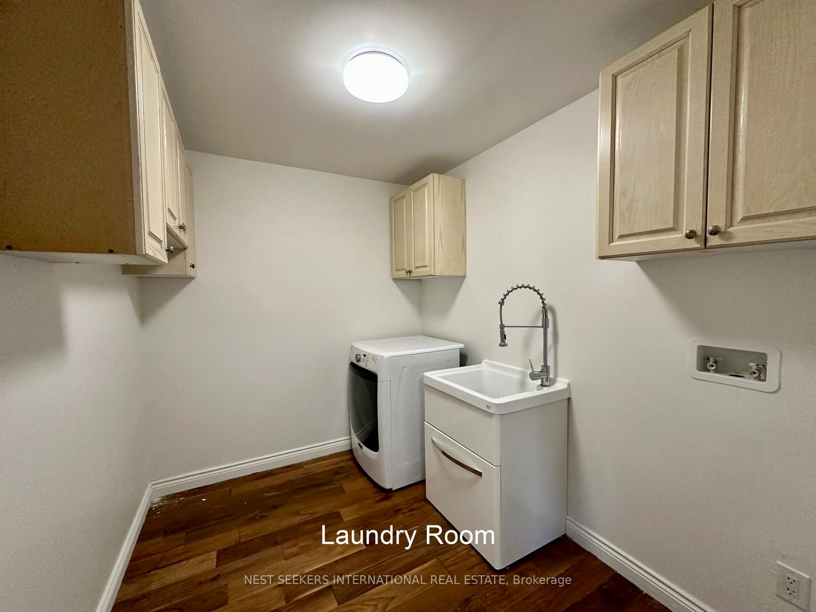 5876 8th Line Property Photo 24