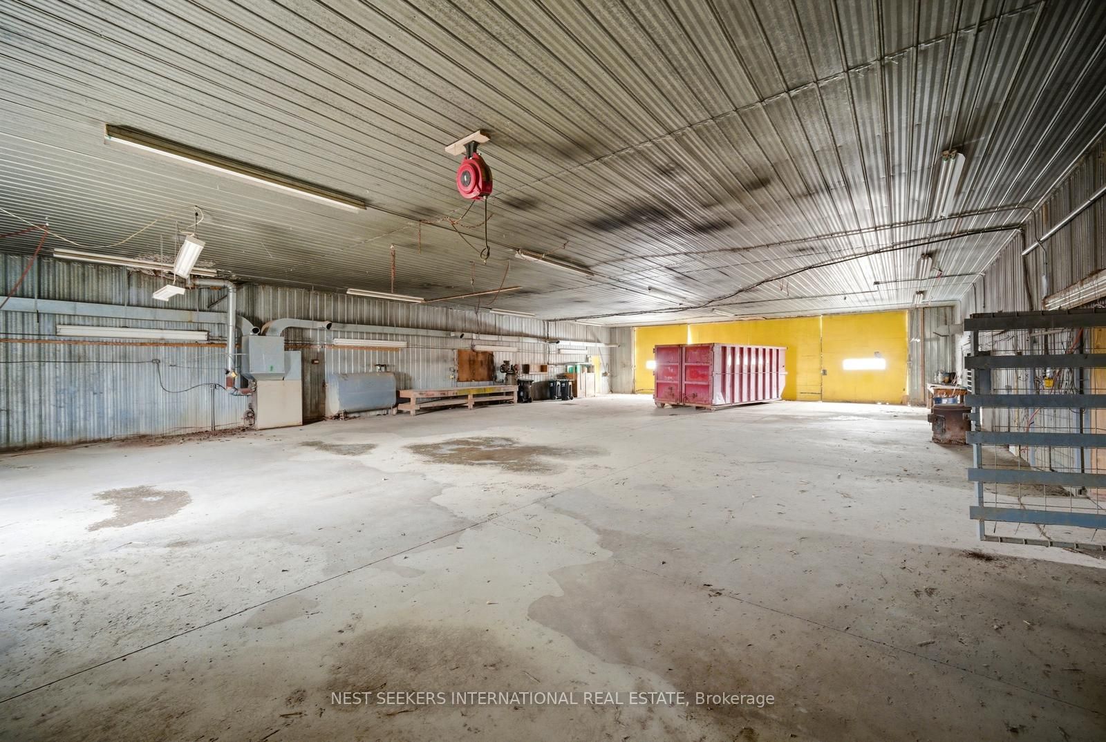 5876 8th Line Property Photo 27