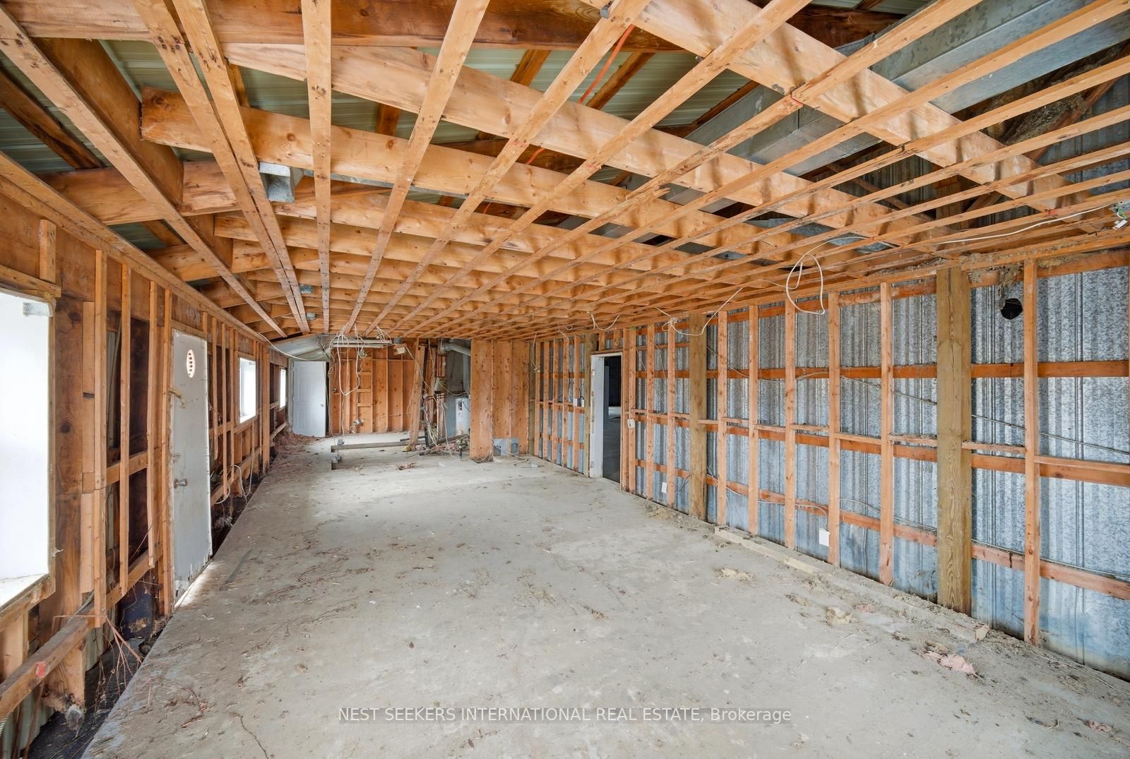 5876 8th Line Property Photo 29