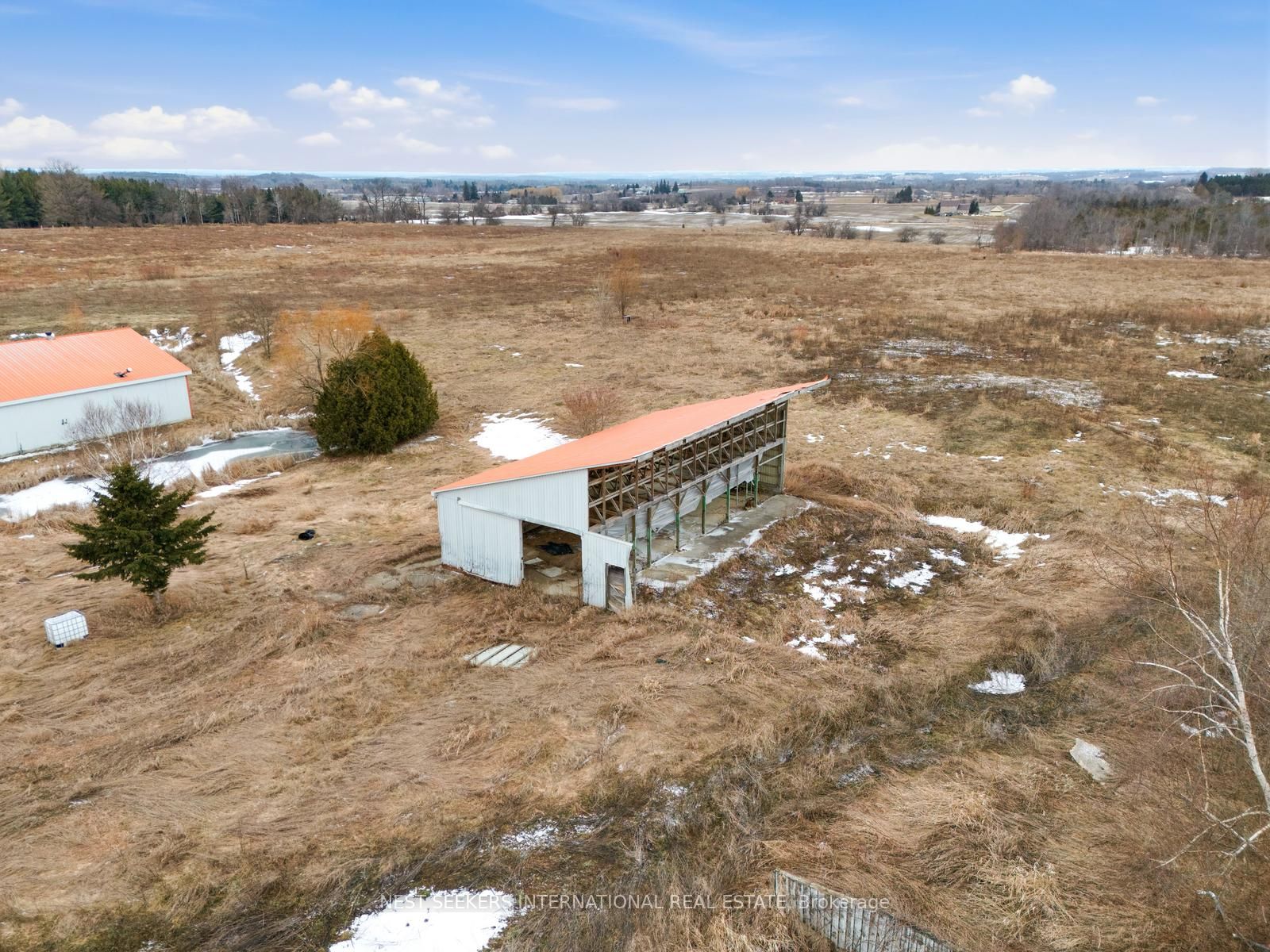 5876 8th Line Property Photo 30