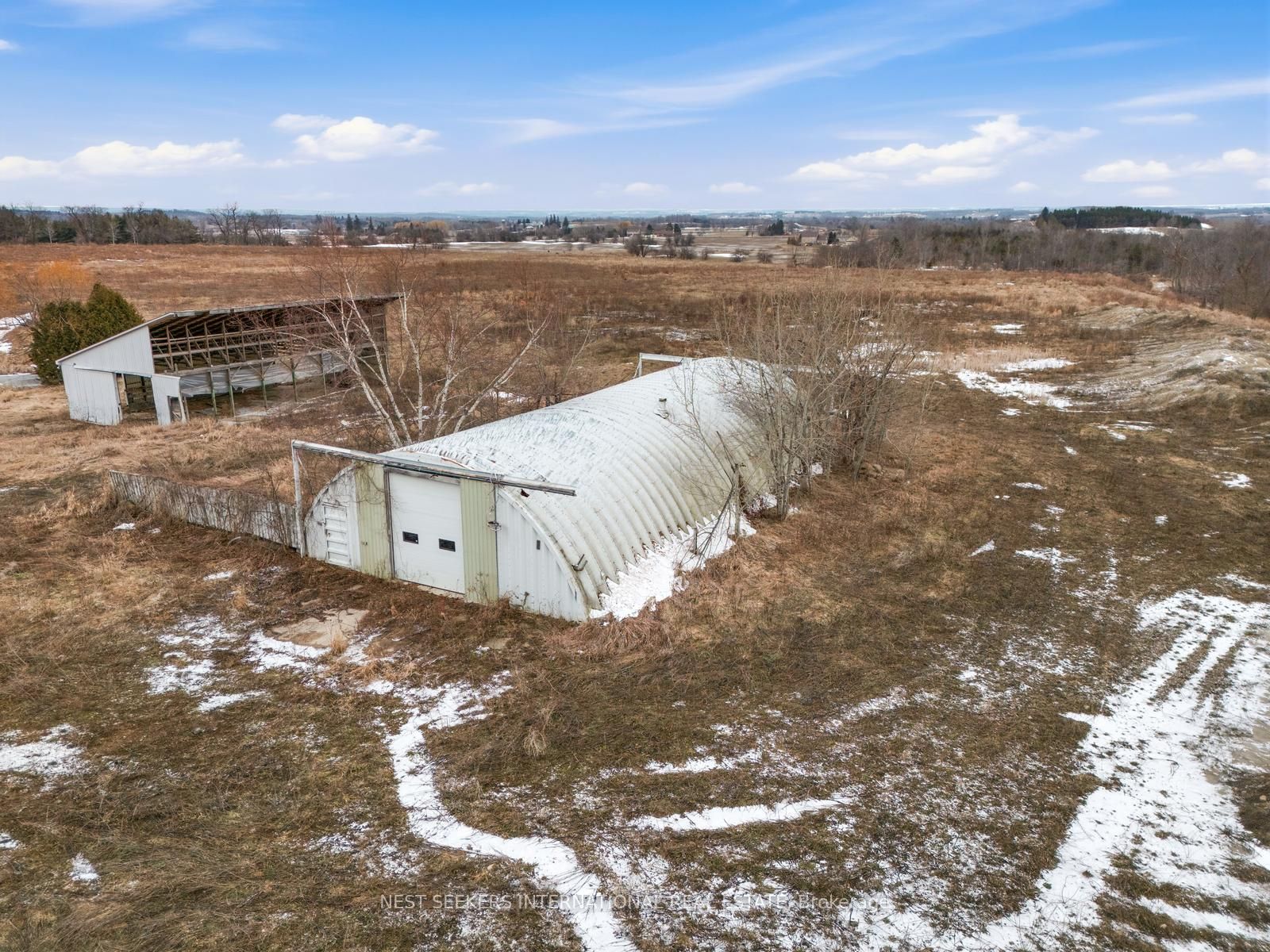 5876 8th Line Property Photo 32