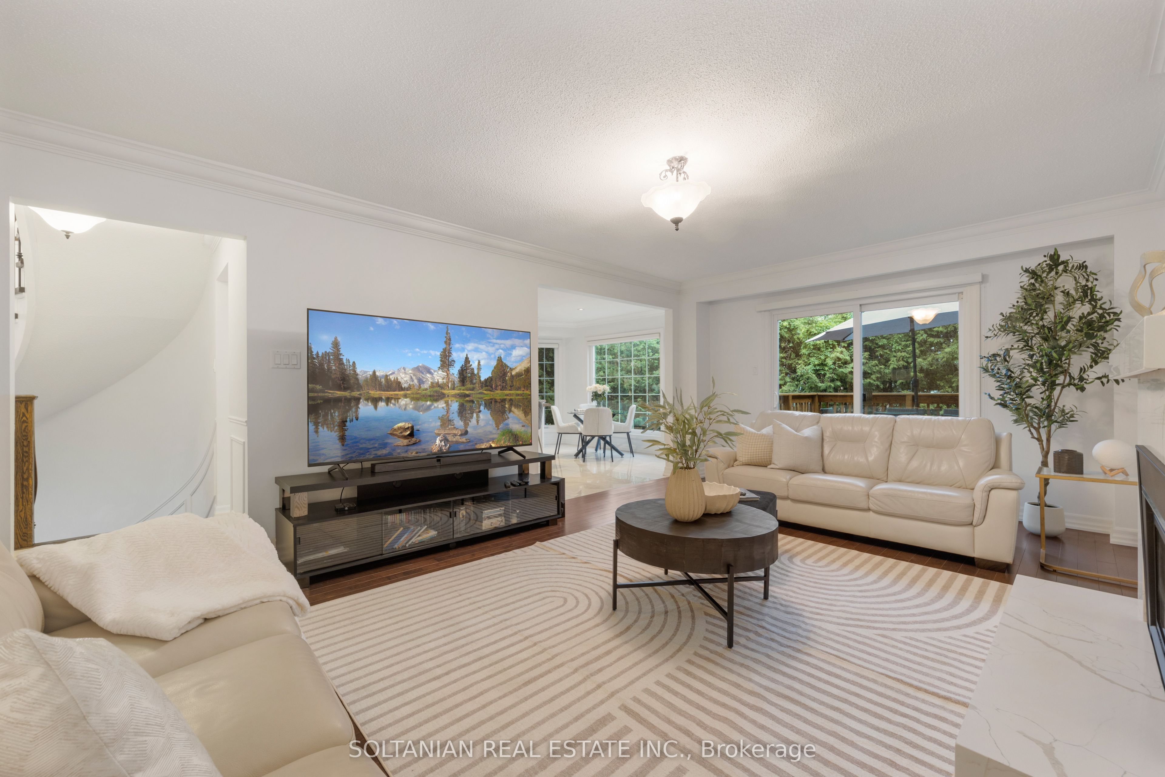 28 Dunvegan Drive Property Photo 5