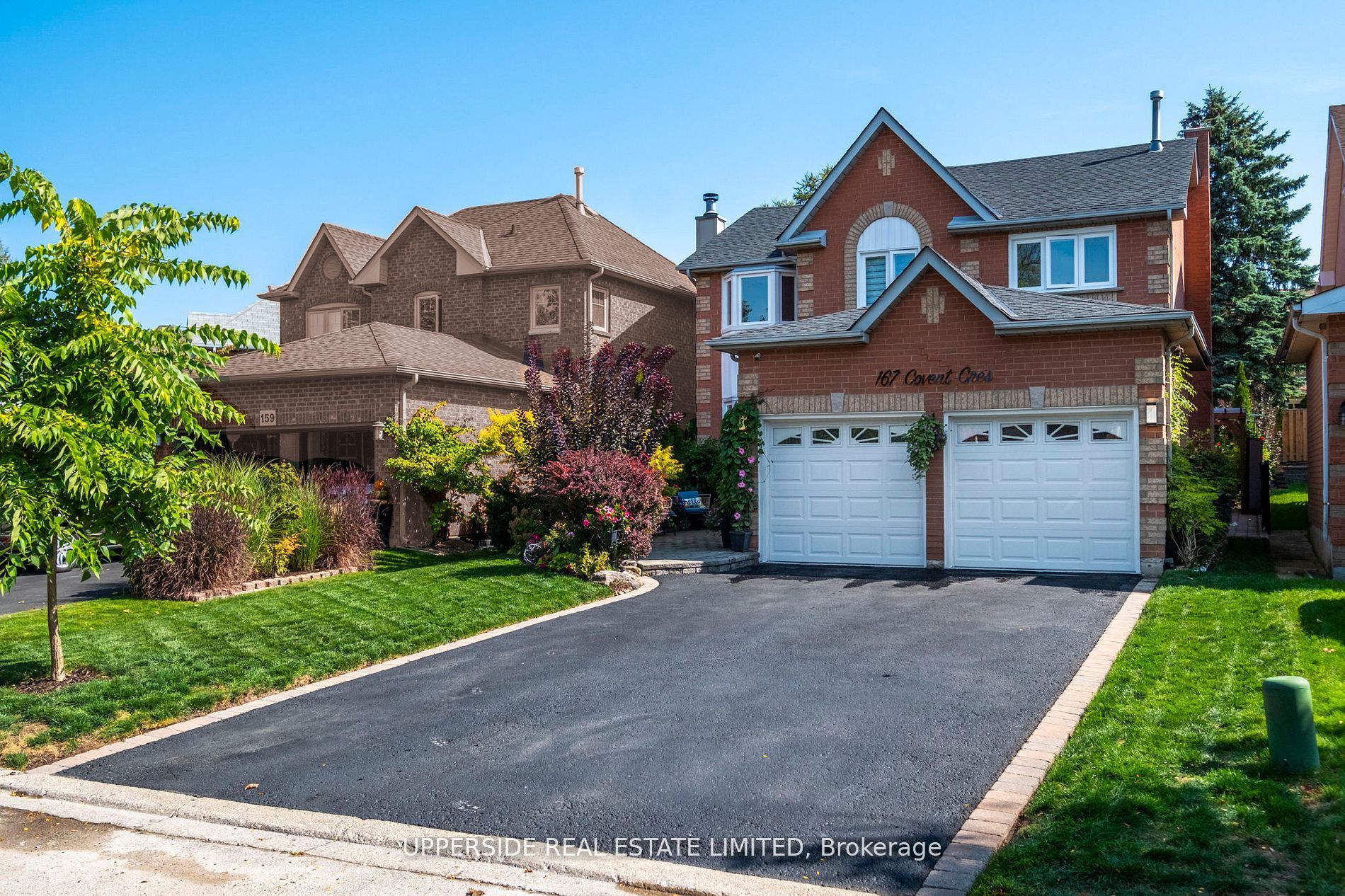 167 Covent Crescent Property Photo 1