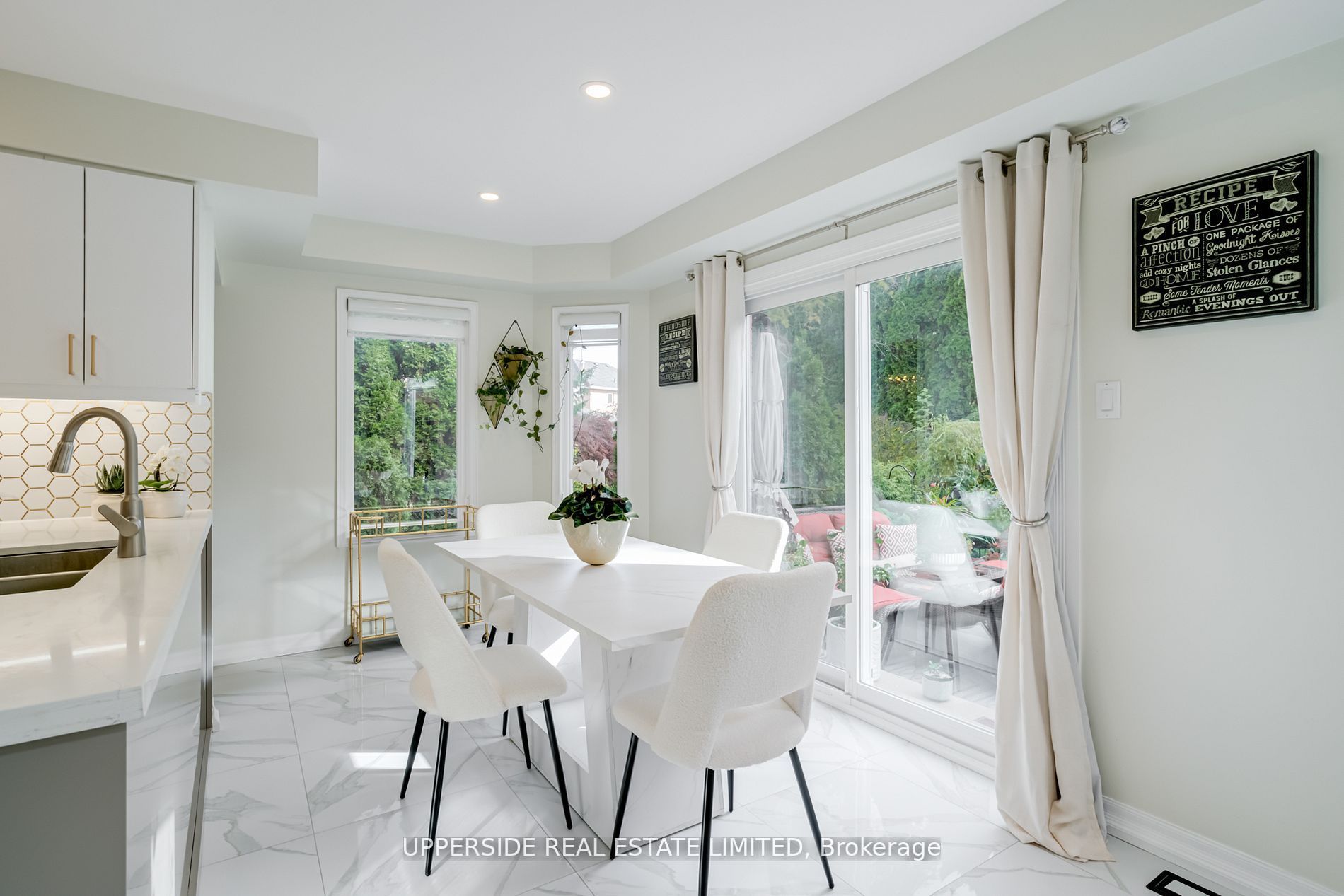 167 Covent Crescent Property Photo 13
