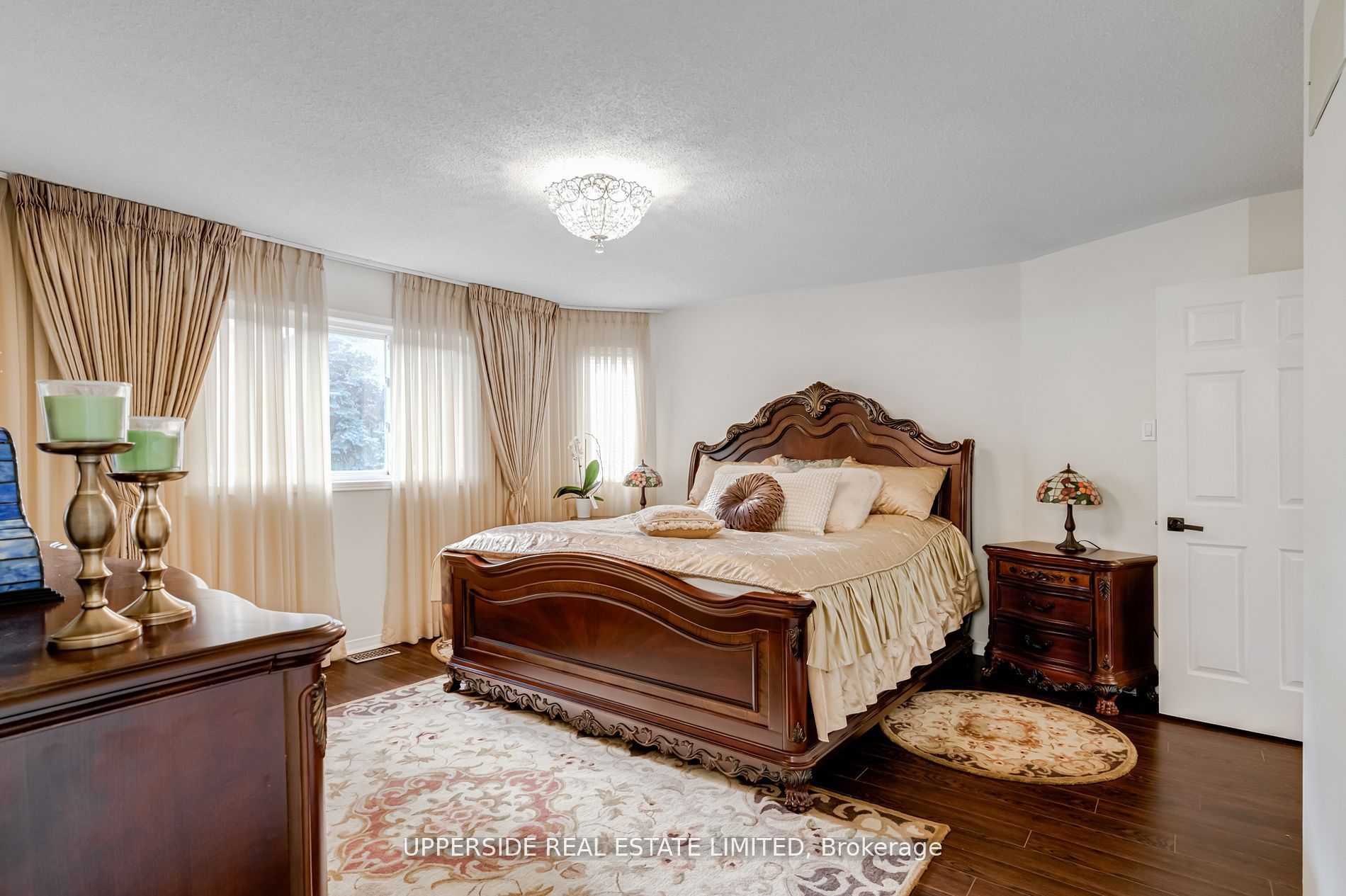 167 Covent Crescent Property Photo 16