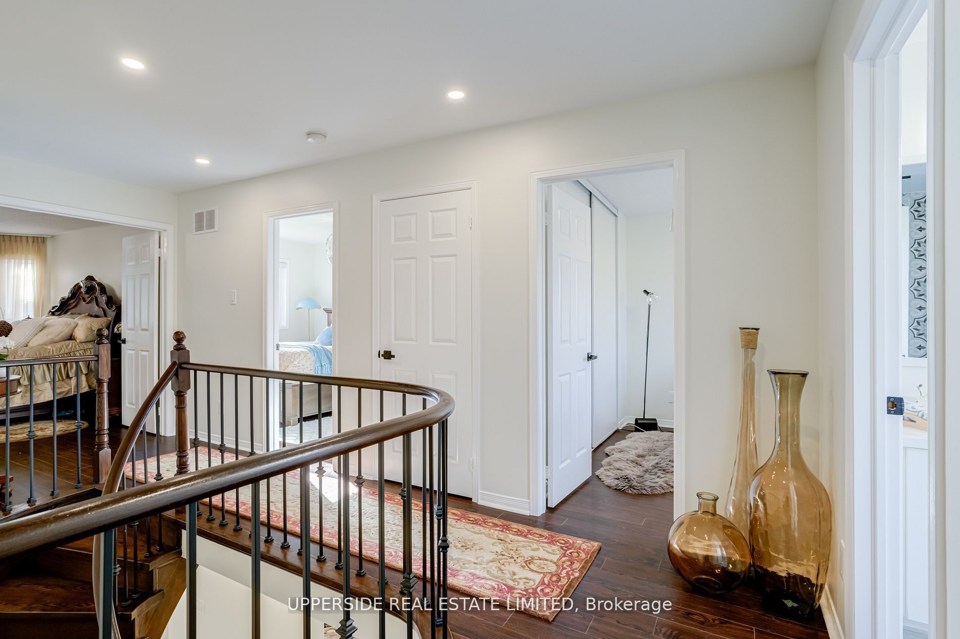 167 Covent Crescent Property Photo 23