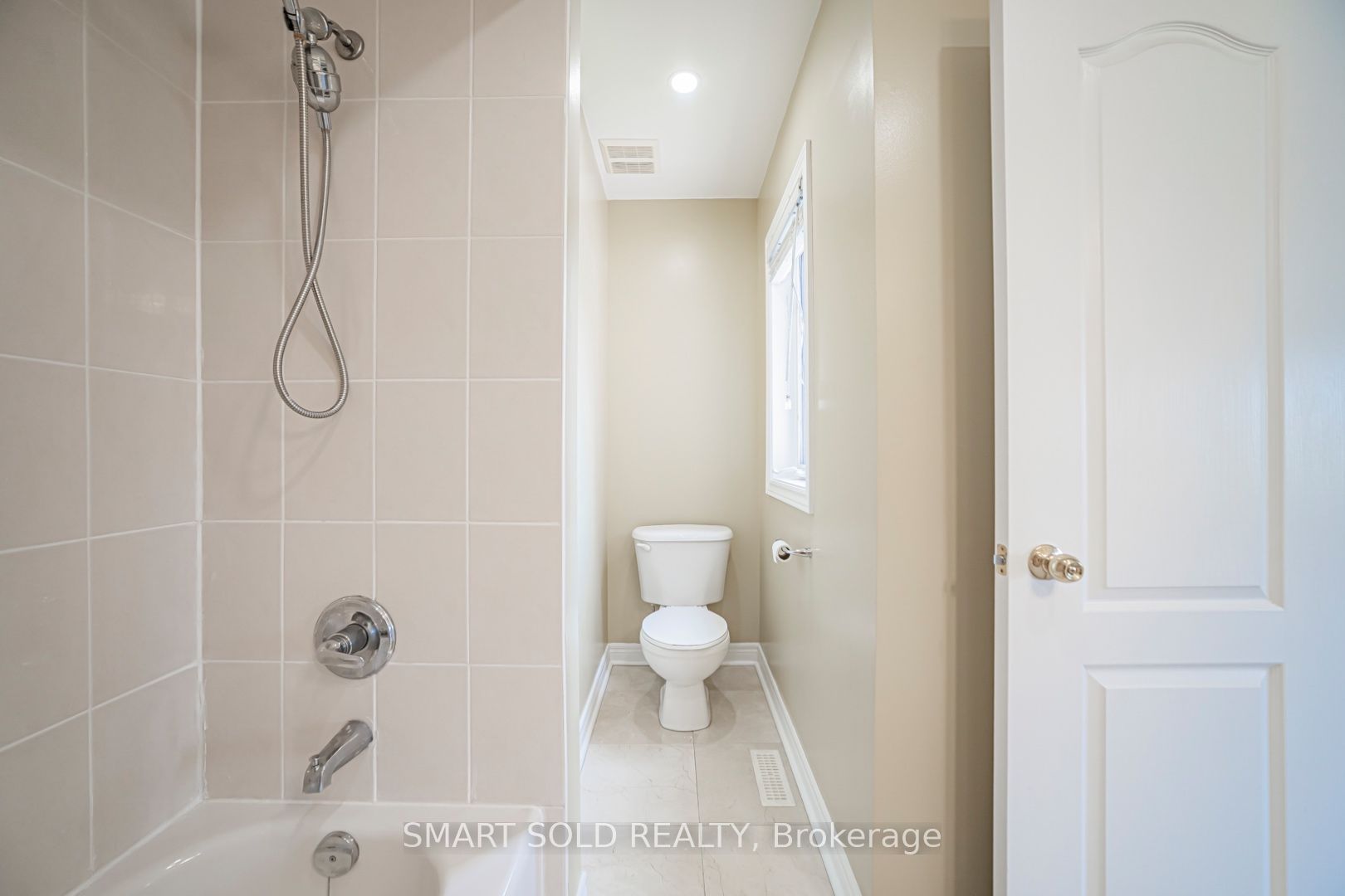 9133 Bayview Avenue 16 Property Photo 32