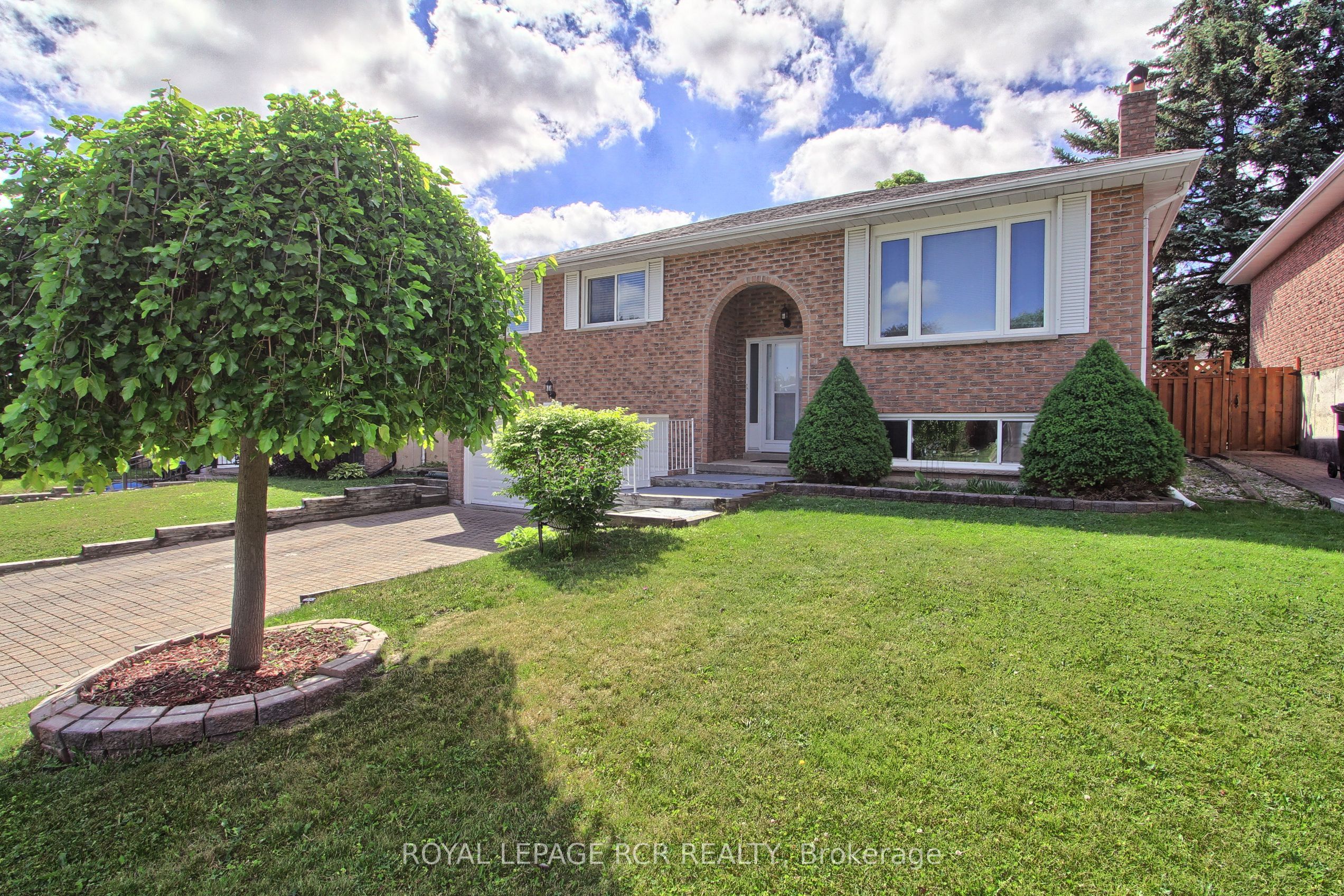 491 Maplegrove Avenue Property Photo 3