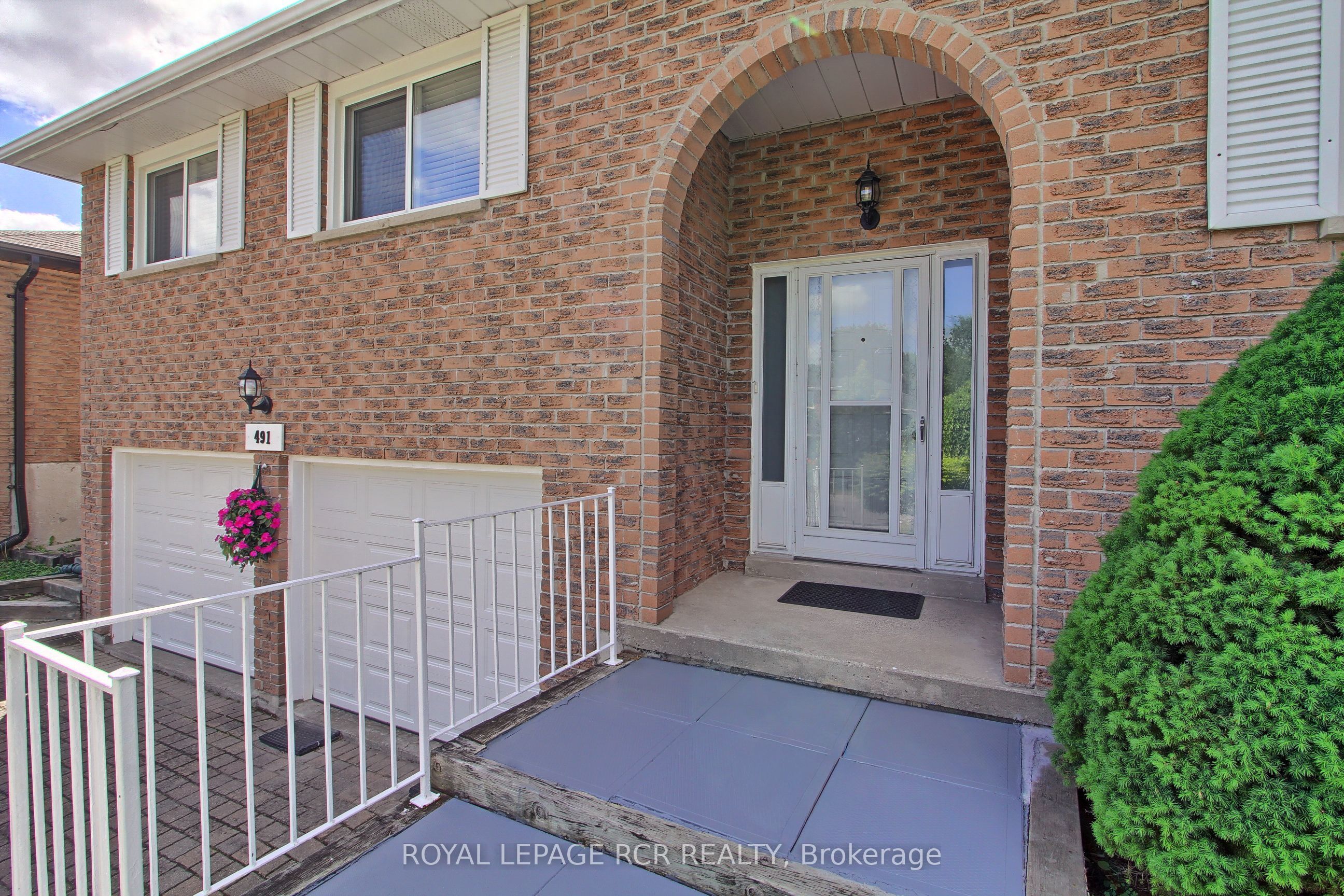 491 Maplegrove Avenue Property Photo 5
