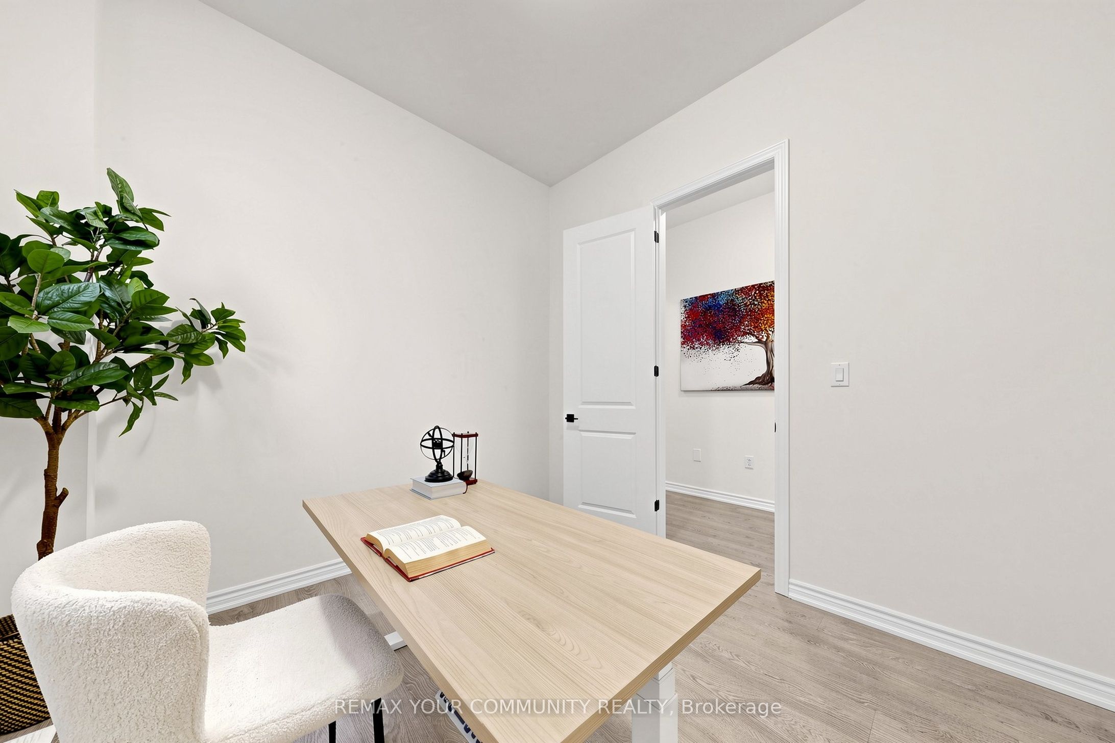 105 Halldorson Avenue Property Photo 4