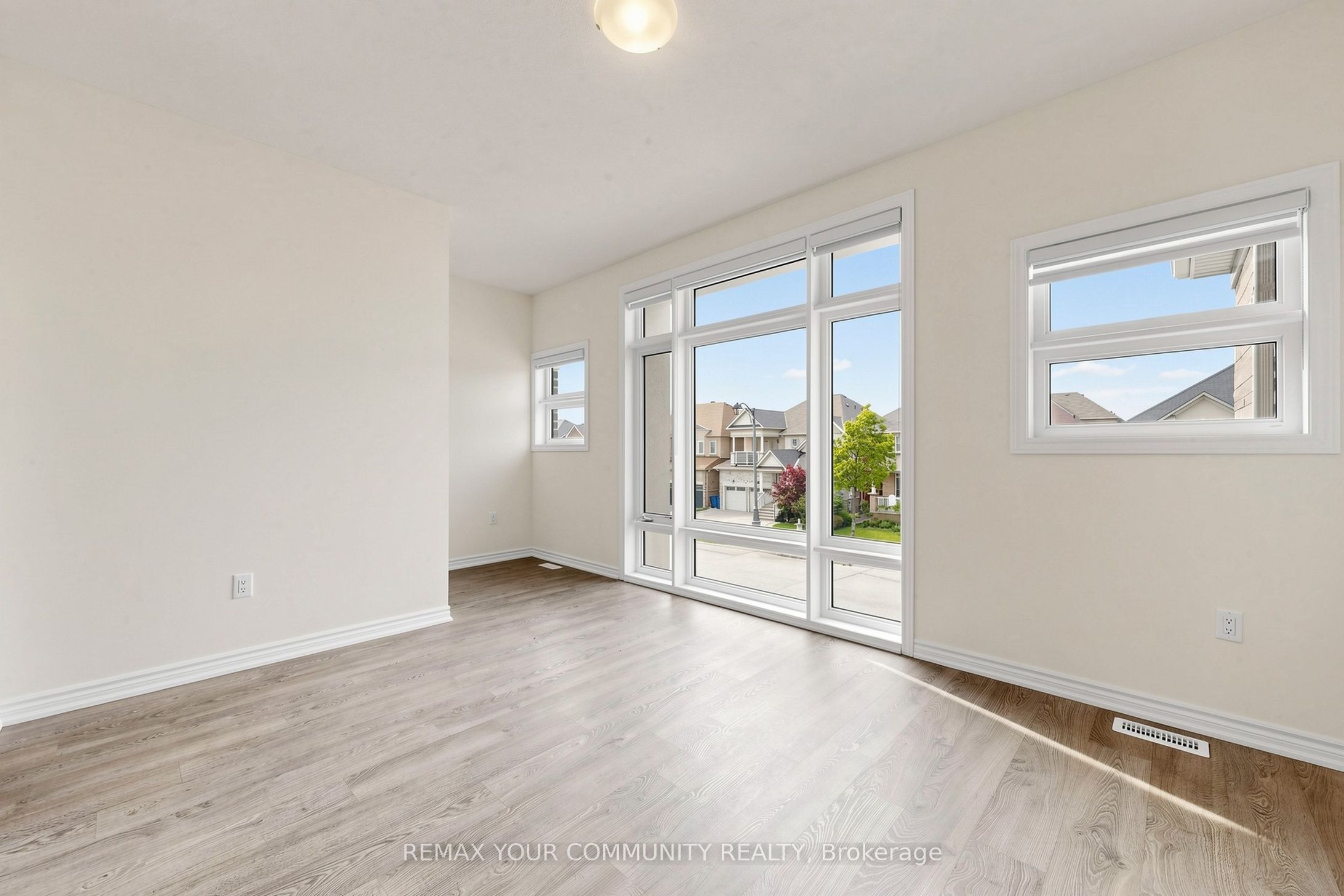 105 Halldorson Avenue Property Photo 25