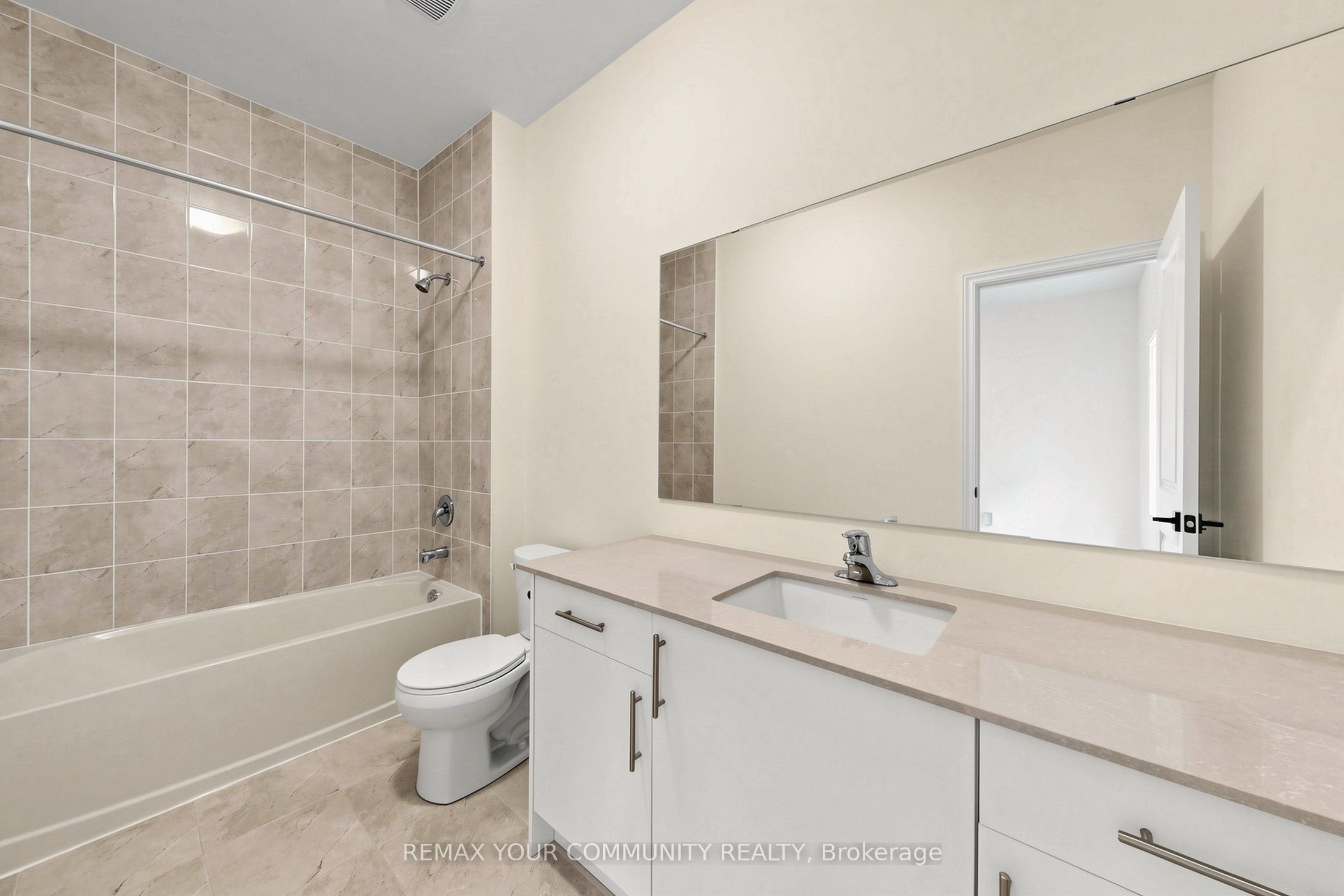105 Halldorson Avenue Property Photo 42