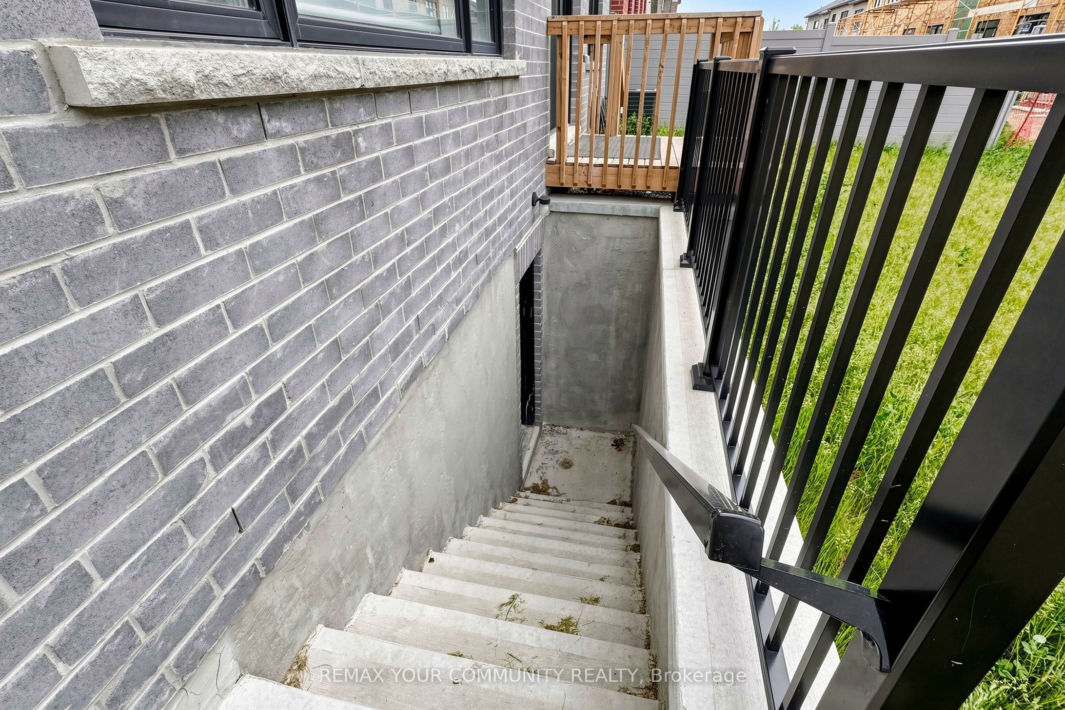105 Halldorson Avenue Property Photo 48