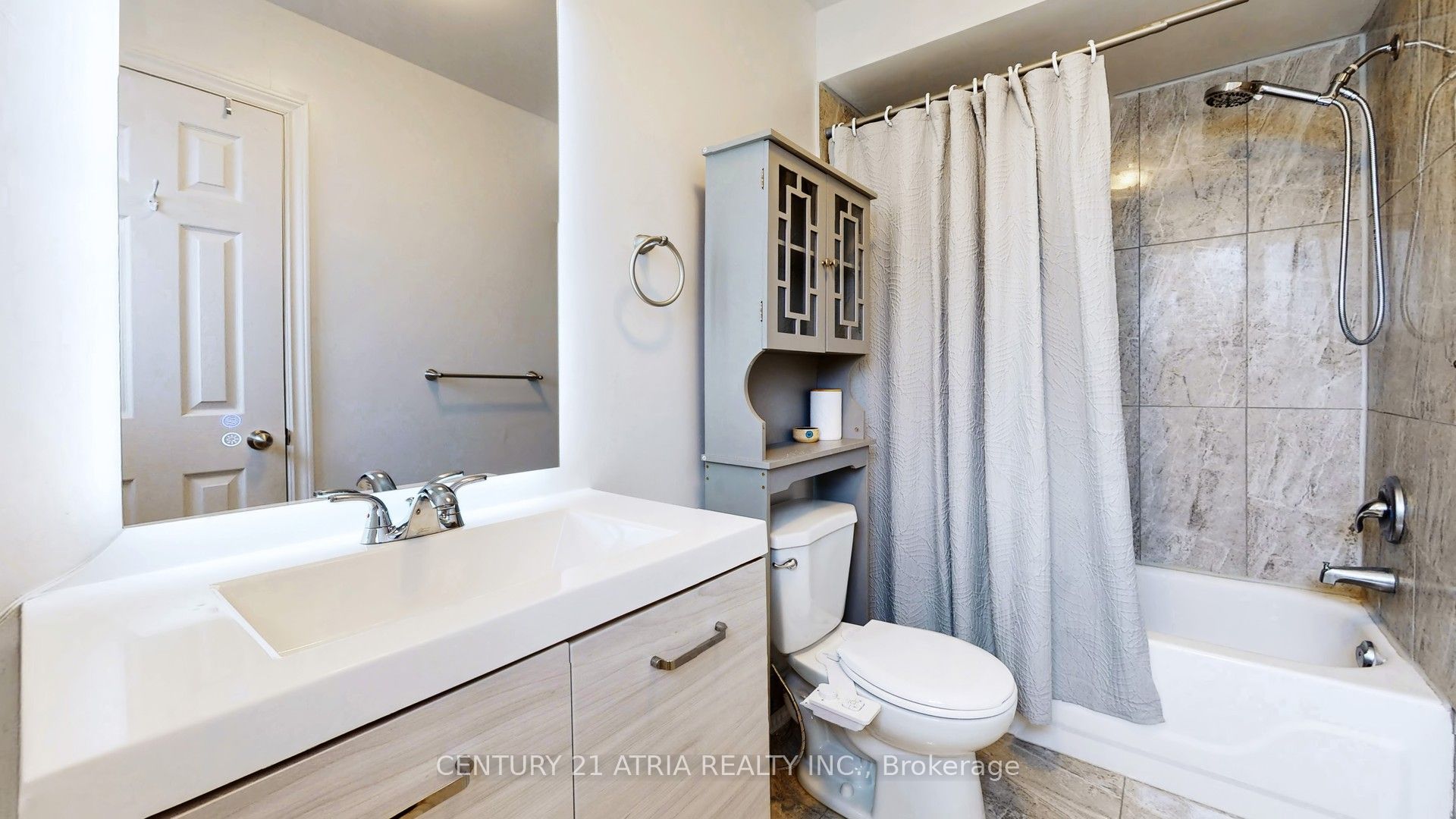 1166 Oriole Crescent Property Photo 31