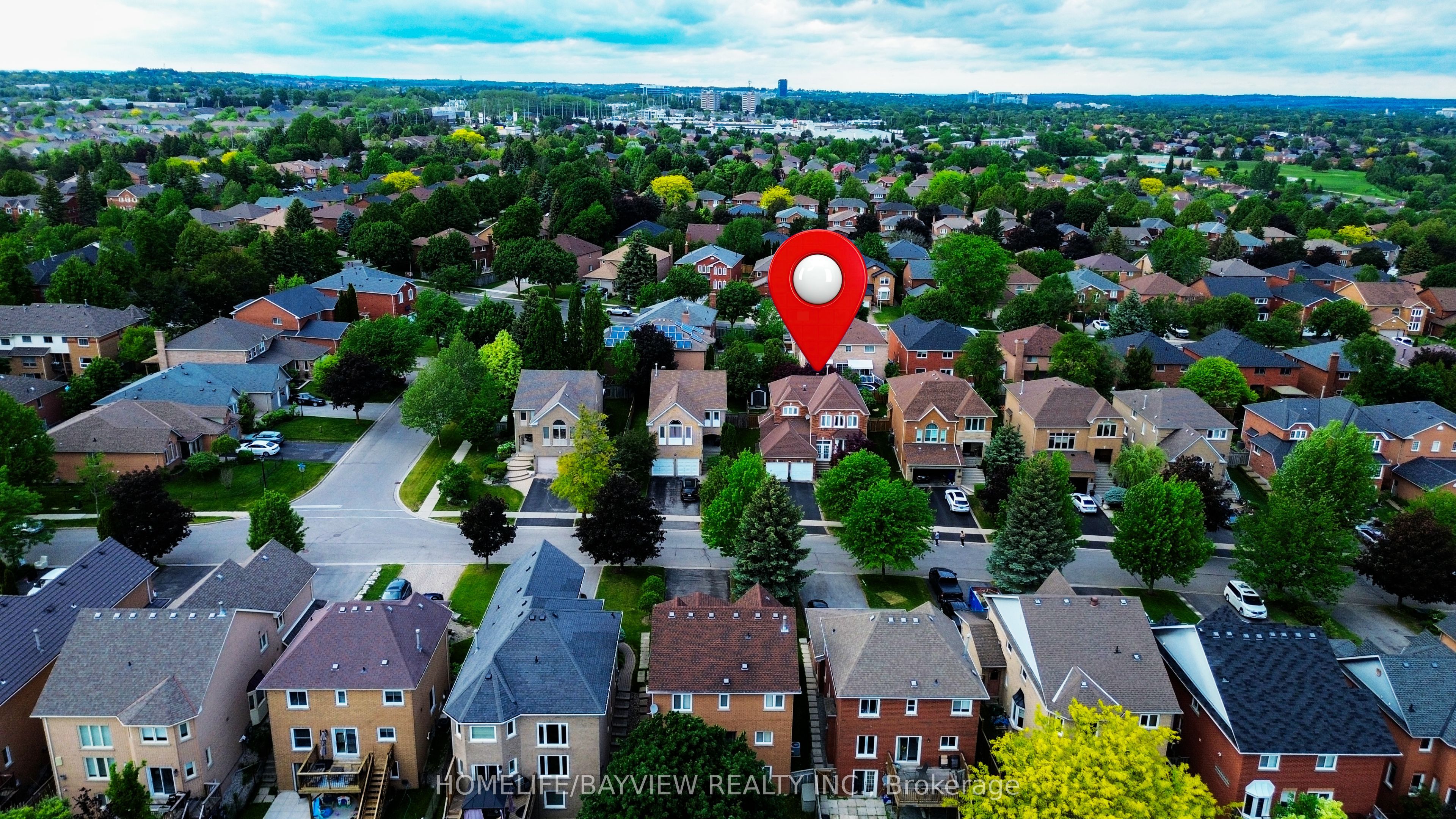 137 Widdifield Avenue Property Photo 2