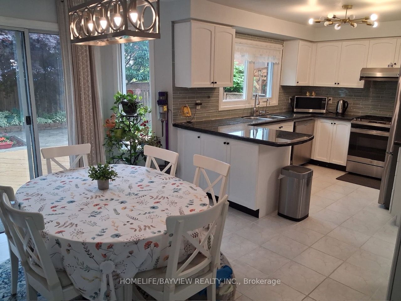 137 Widdifield Avenue Property Photo 12