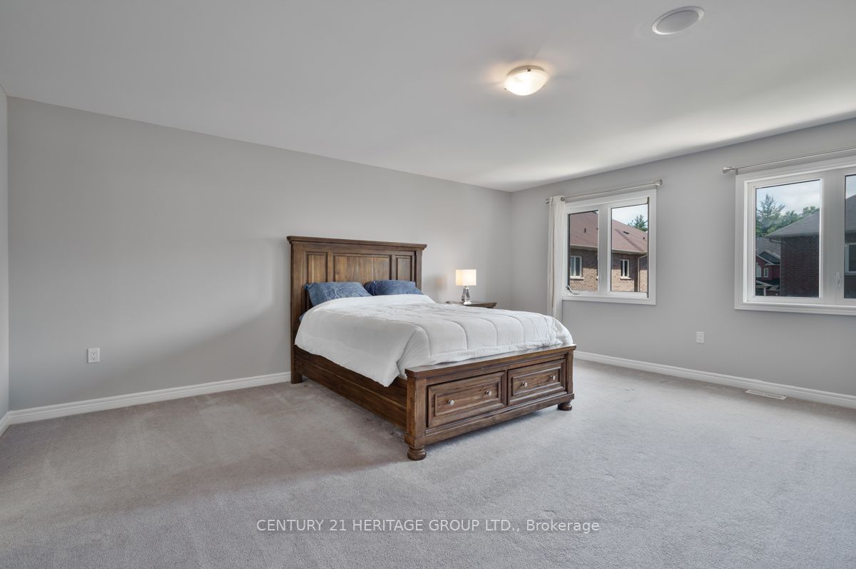 33 Prosser Crescent Property Photo 17