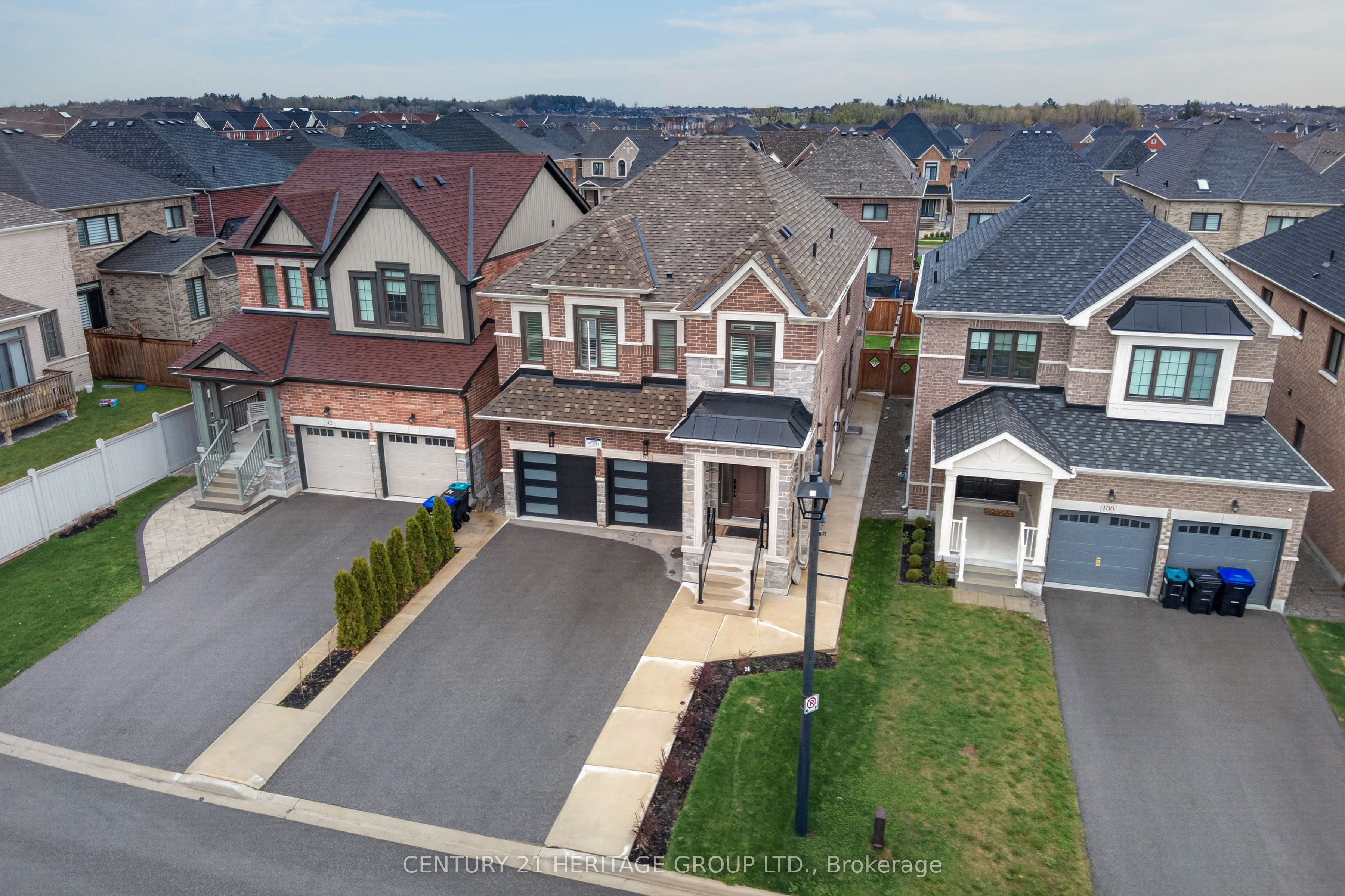 96 Bartram Crescent Property Photo 2