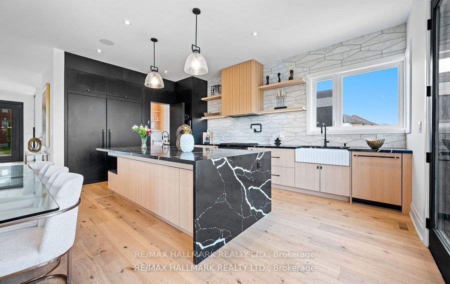 119 Pointon Street Property Photo 15
