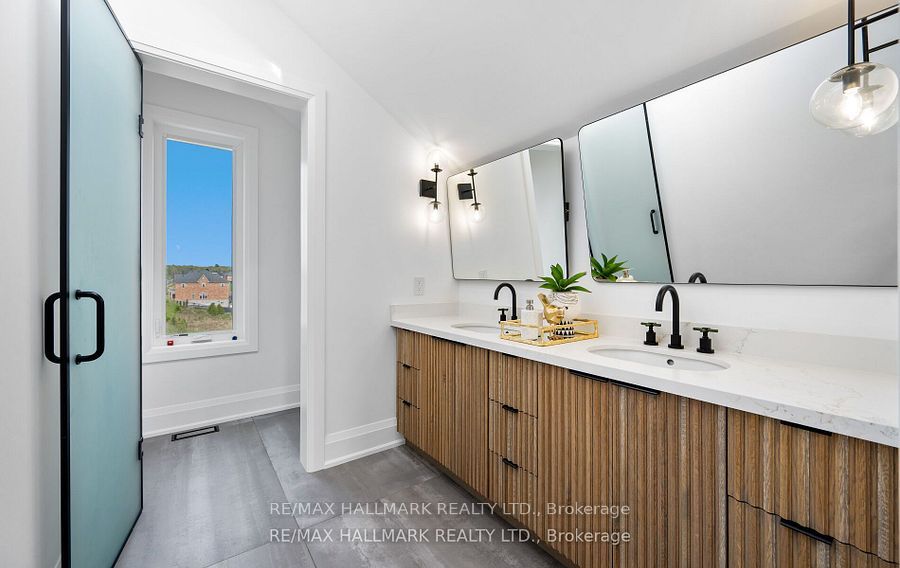 119 Pointon Street Property Photo 40