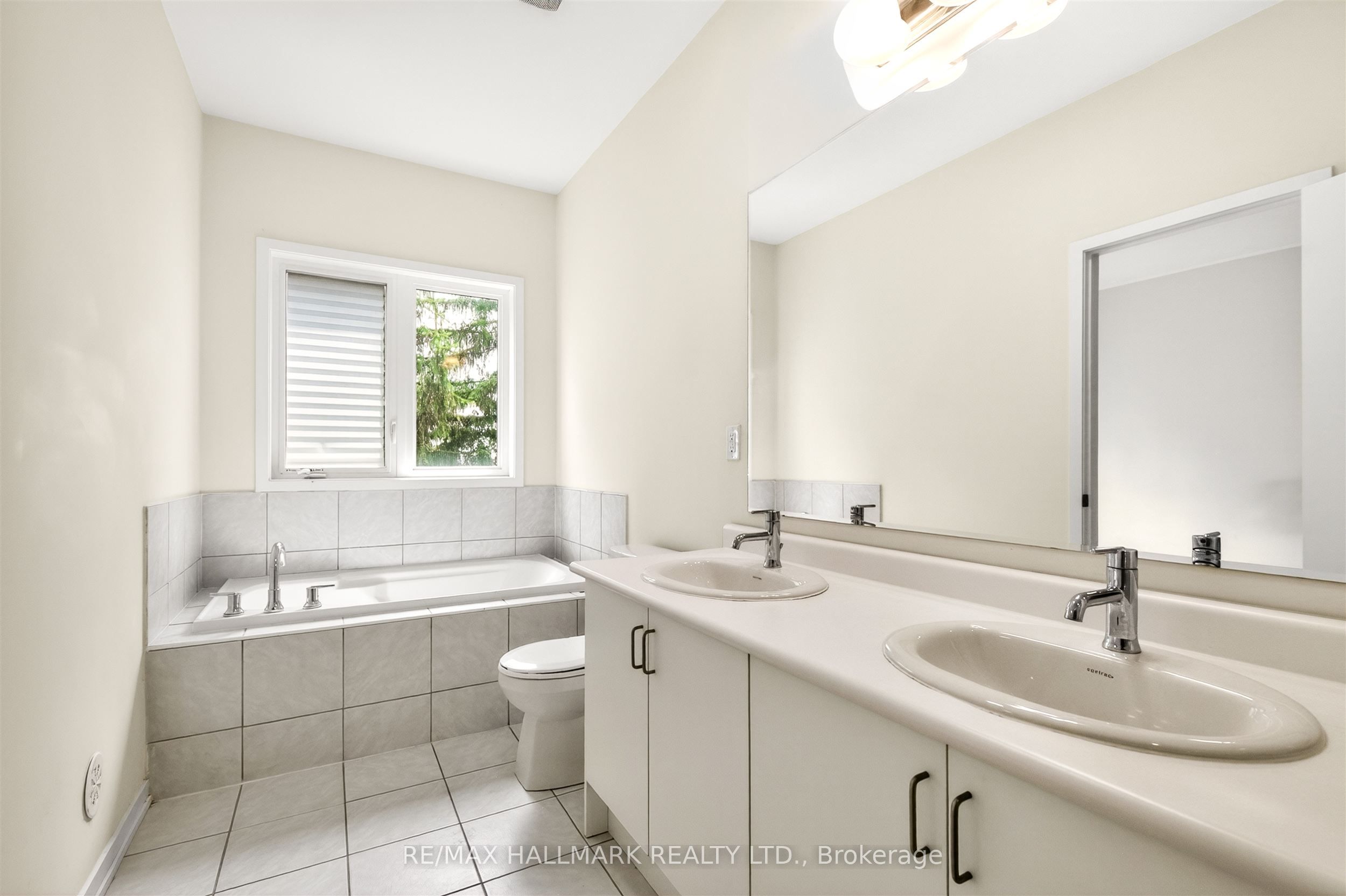 62 Pantheon Lane Property Photo 28