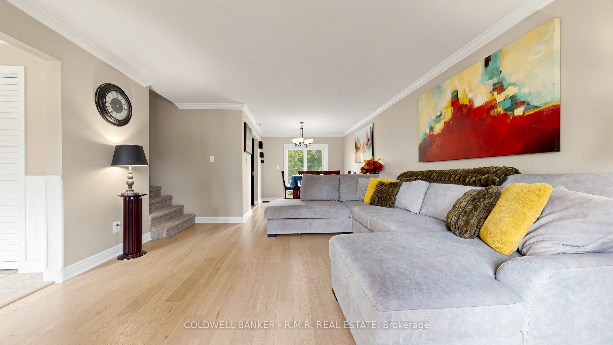 98 Metro Road S Property Photo 13