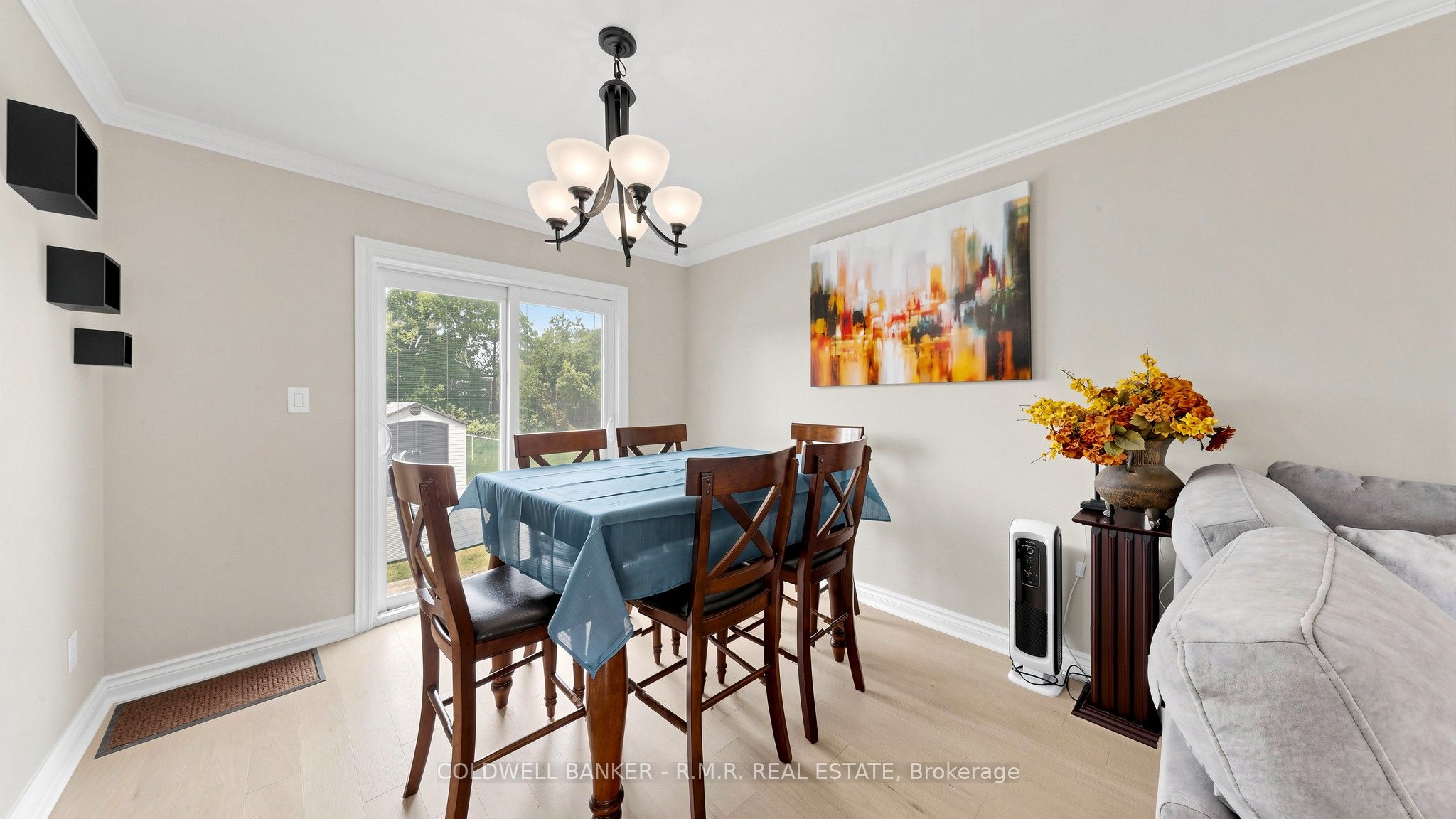 98 Metro Road S Property Photo 16