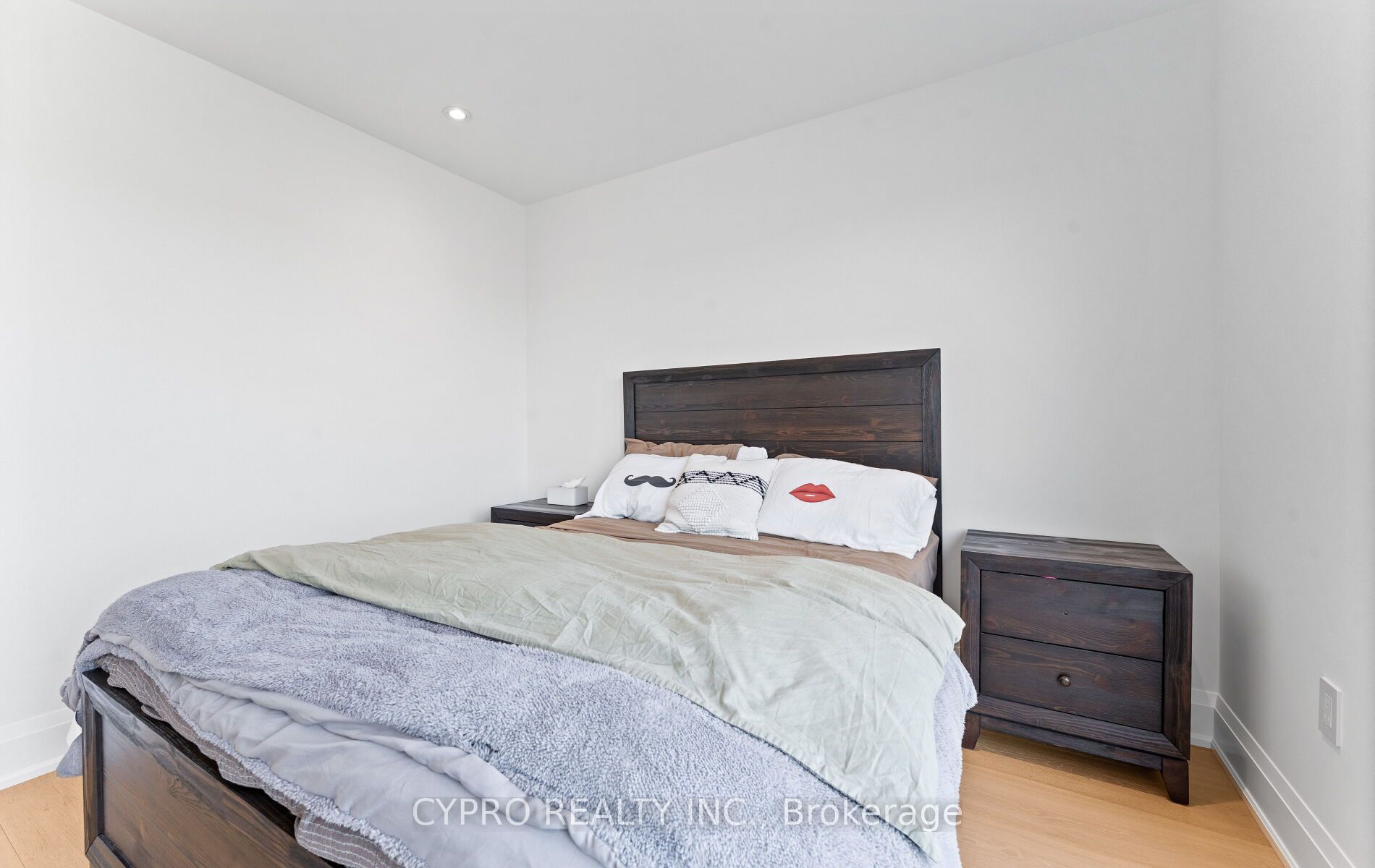 N13420650 Property Photo 39
