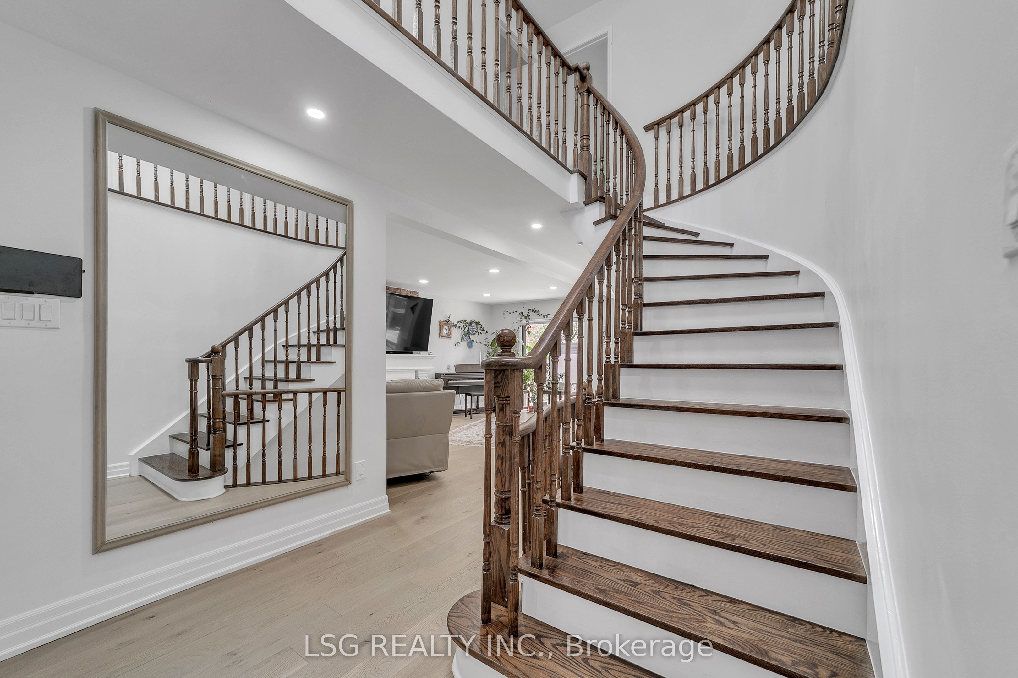 629 York Hill Boulevard Property Photo 17