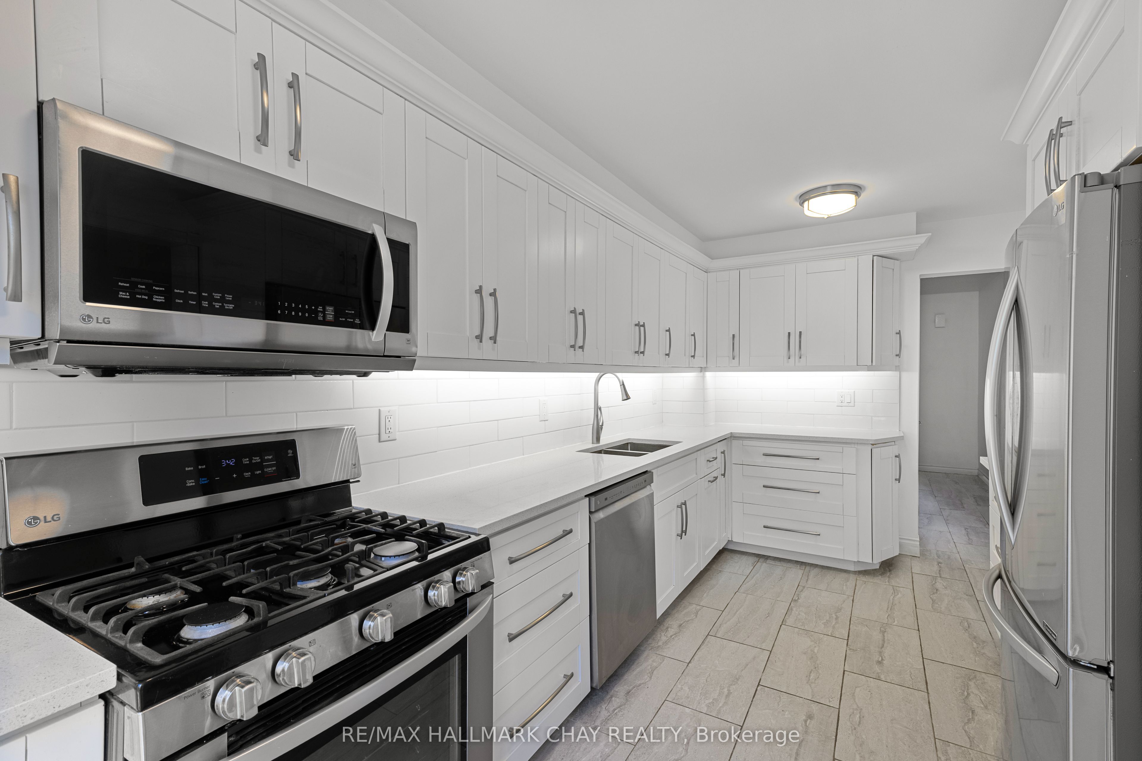 492 Britannia Avenue Property Photo 5