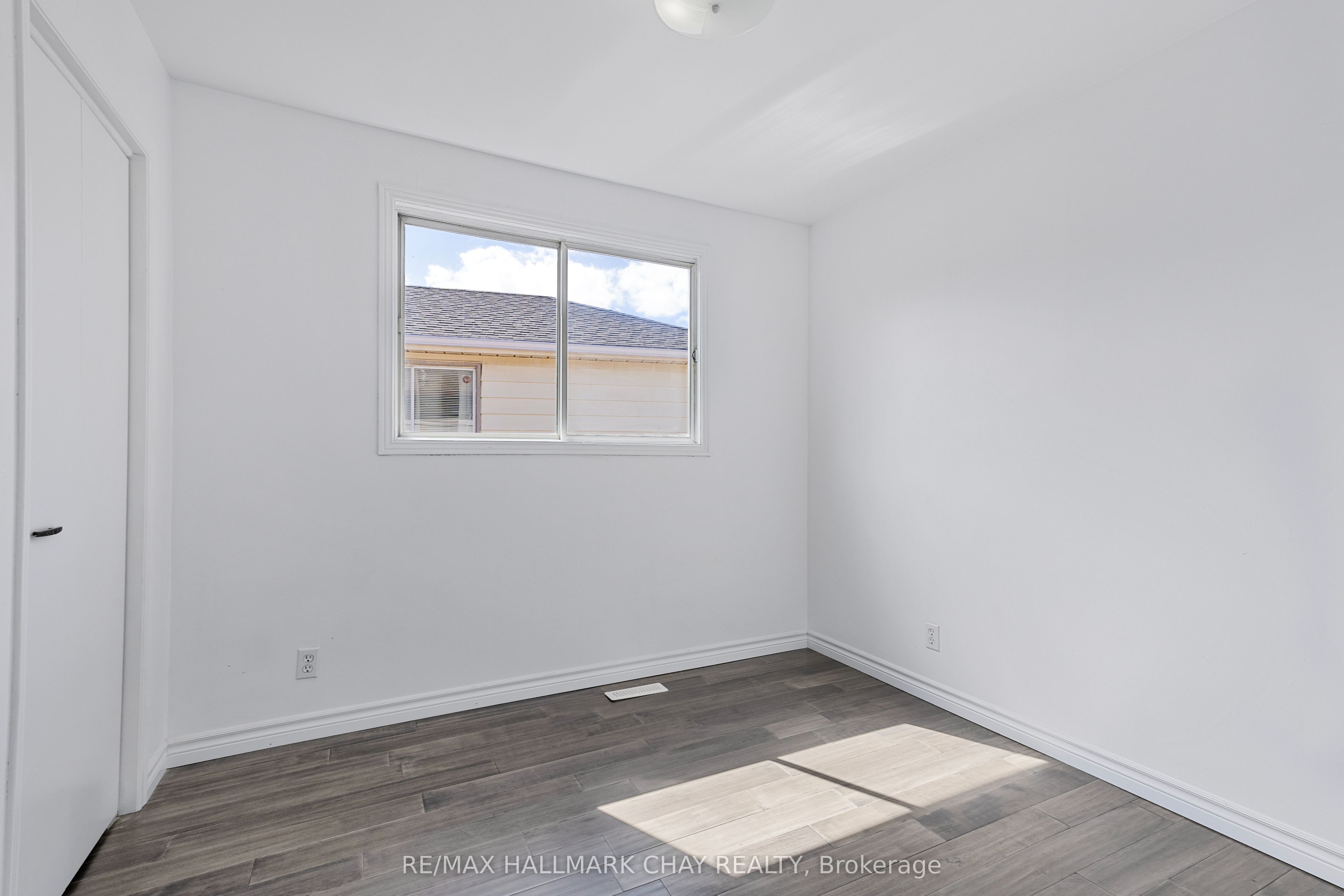 492 Britannia Avenue Property Photo 15