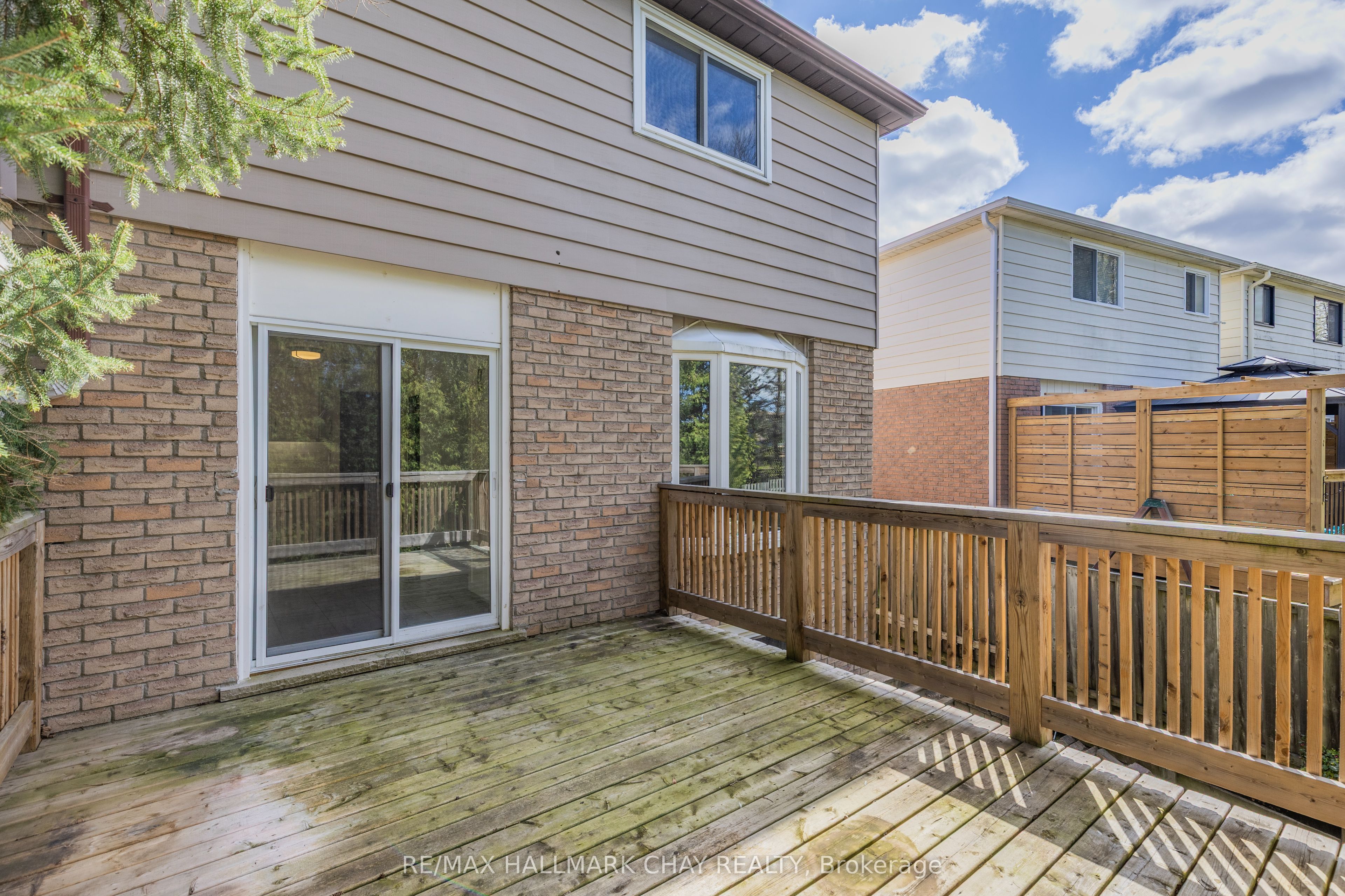 492 Britannia Avenue Property Photo 22